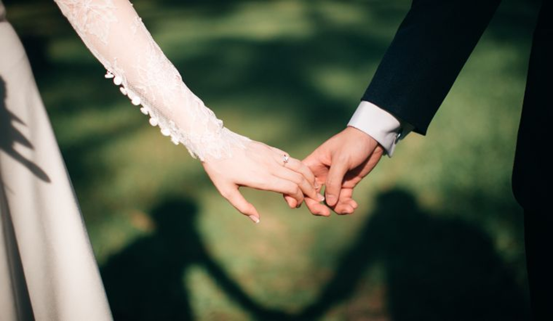 Khi hôn nhân cần... cắt lỗ- Ảnh 1. Khi hôn nhân cần... cắt lỗ- Ảnh 1.