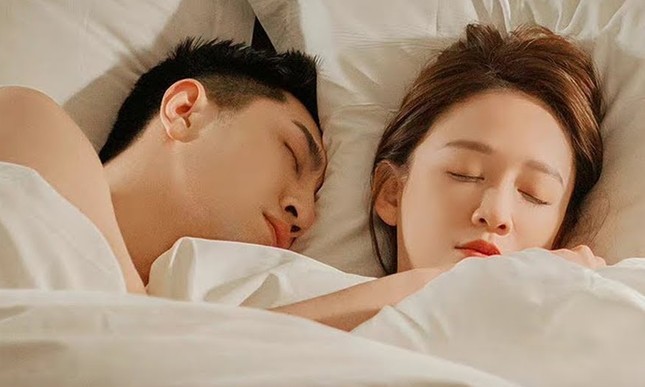Thị trường phim ngắn Trung Quốc đang sôi động chưa từng có, nhưng cũng đi kèm với những hệ lụy đáng báo động. (Ảnh minh họa) Thị trường phim ngắn Trung Quốc đang sôi động chưa từng có, nhưng cũng đi kèm với những hệ lụy đáng báo động. (Ảnh minh họa)