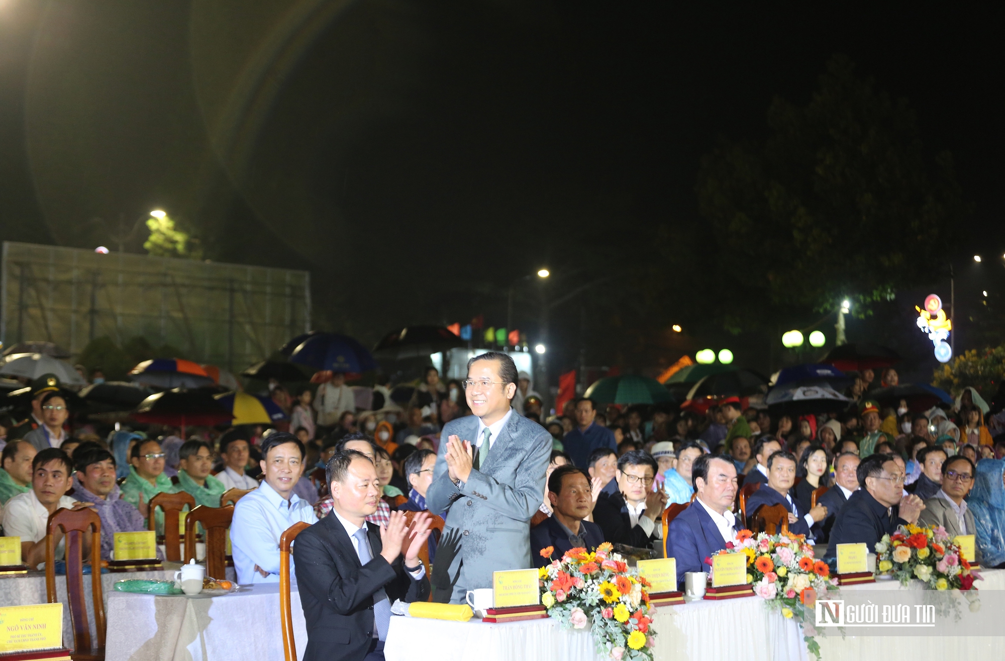 Hòa mình vào không gian văn hóa hương trà sắc tơ của xứ B'Lao- Ảnh 2. Hòa mình vào không gian văn hóa hương trà sắc tơ của xứ B'Lao- Ảnh 2.