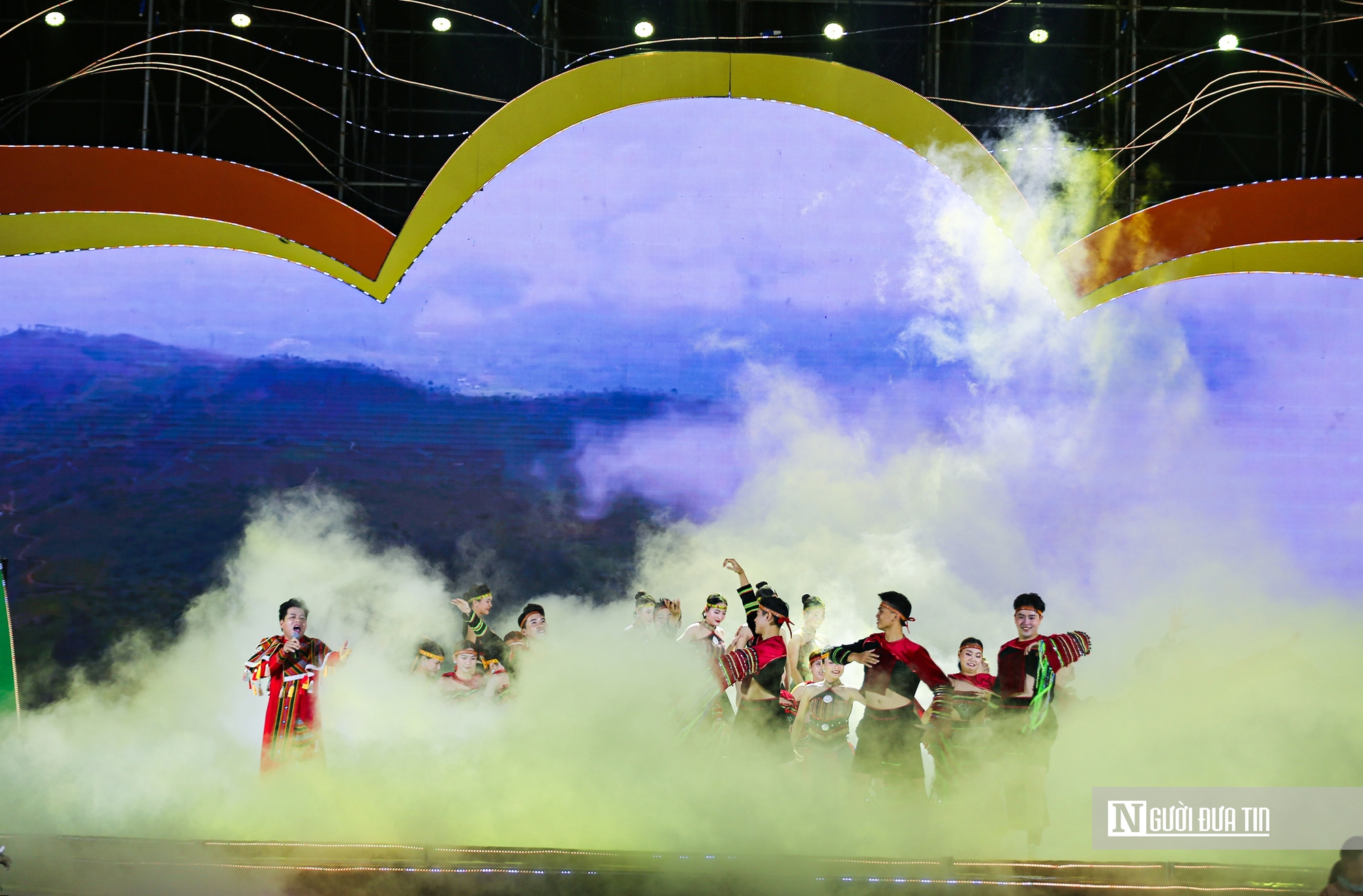 Hòa mình vào không gian văn hóa hương trà sắc tơ của xứ B'Lao- Ảnh 14. Hòa mình vào không gian văn hóa hương trà sắc tơ của xứ B'Lao- Ảnh 14.