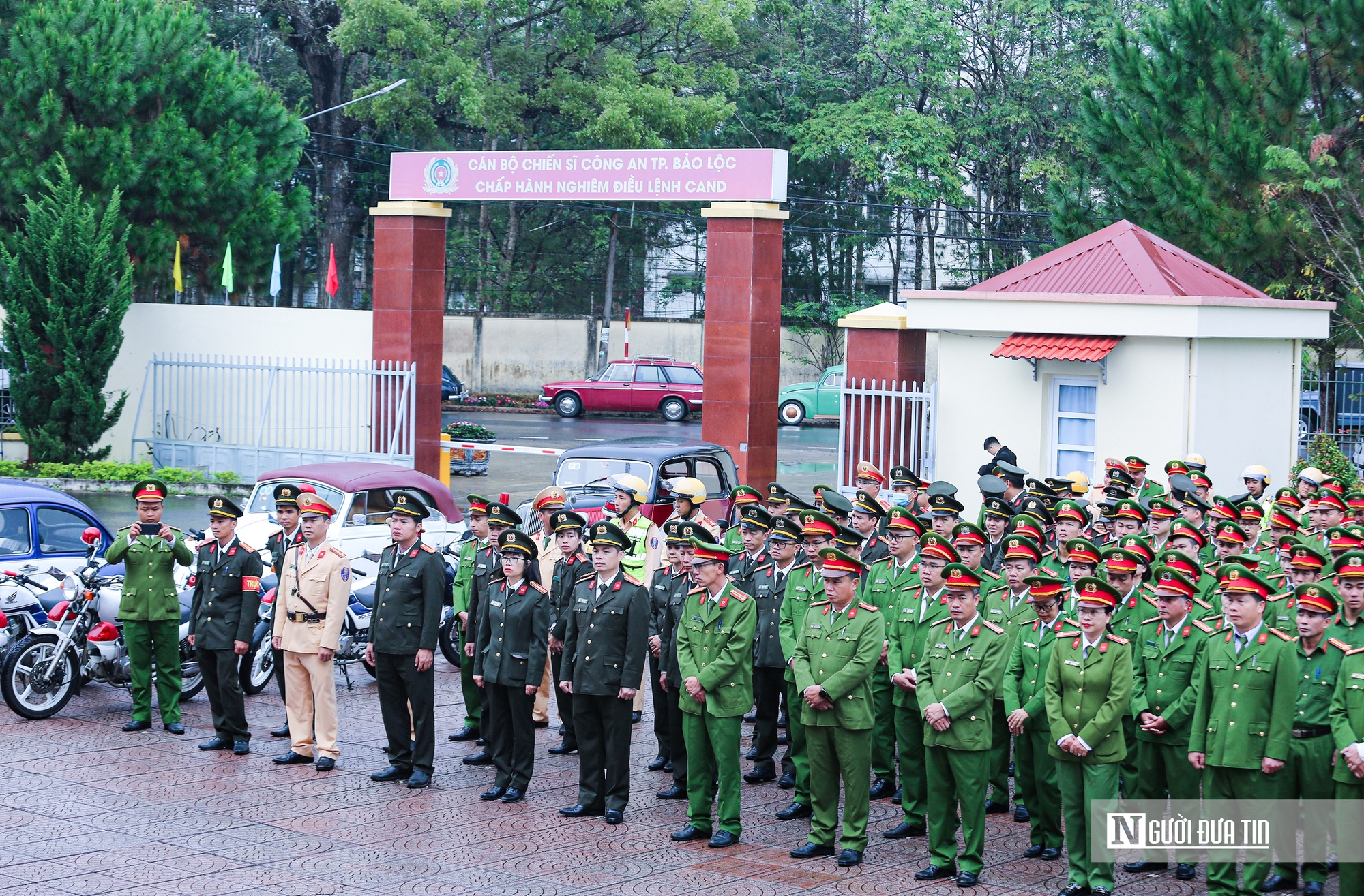Lâm Đồng: Tp.Bảo Lộc ra quân cao điểm tấn công tội phạm, đảm bảo ANTT dịp lễ, tết- Ảnh 15. Lâm Đồng: Tp.Bảo Lộc ra quân cao điểm tấn công tội phạm, đảm bảo ANTT dịp lễ, tết- Ảnh 15.