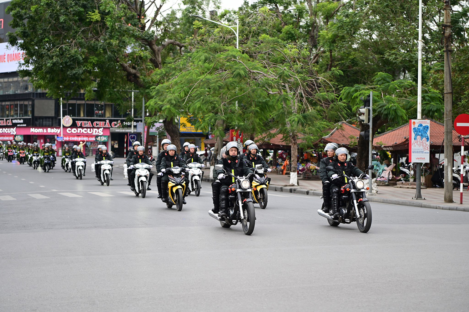 Công an Hải Phòng và Quảng Ninh đồng loạt ra quân trấn áp tội phạm- Ảnh 1.