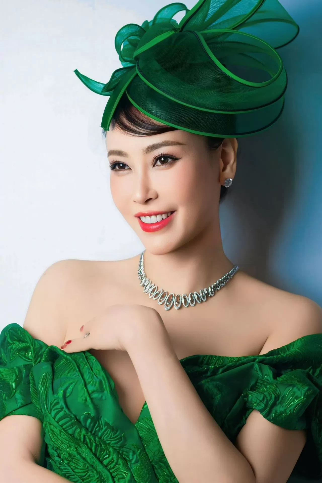 Hoa hậu Hà Kiều Anh khoe nhan sắc mặn mà tuổi U50- Ảnh 2. Hoa hậu Hà Kiều Anh khoe nhan sắc mặn mà tuổi U50- Ảnh 2.