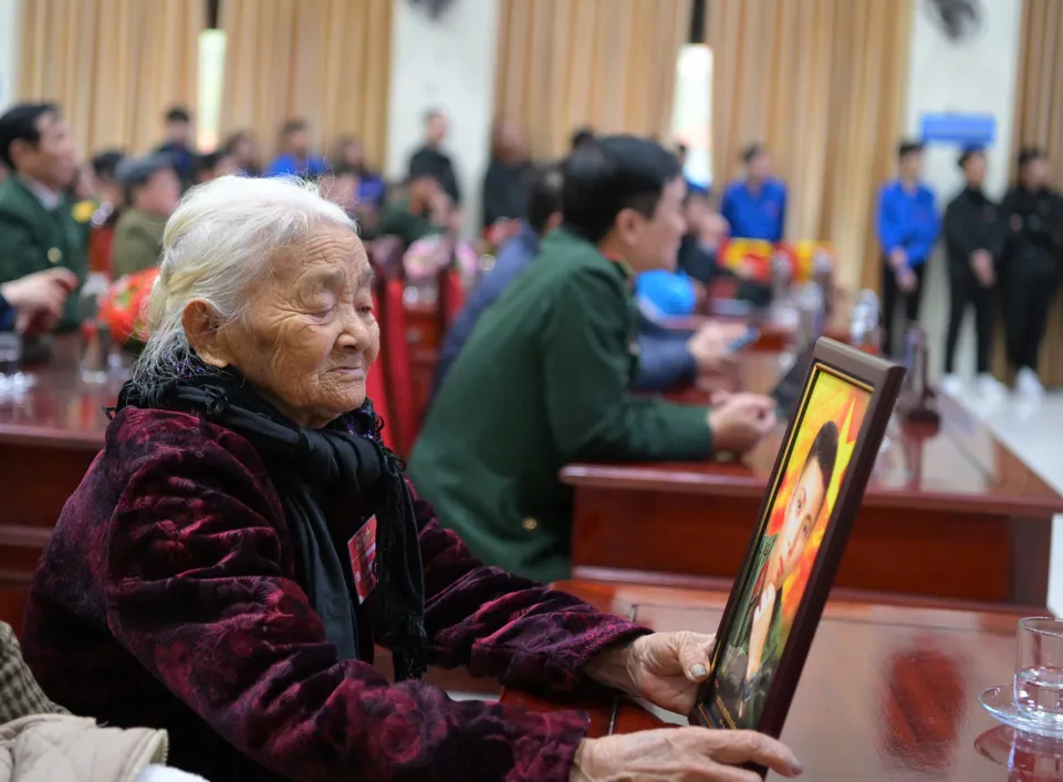 Xúc động những giọt nước mắt Xúc động những giọt nước mắt