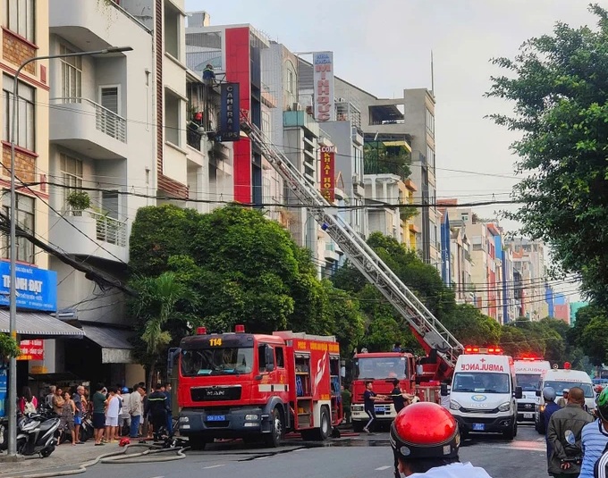 Cháy nhà ở Tp.HCM, 2 người tử vong- Ảnh 1.