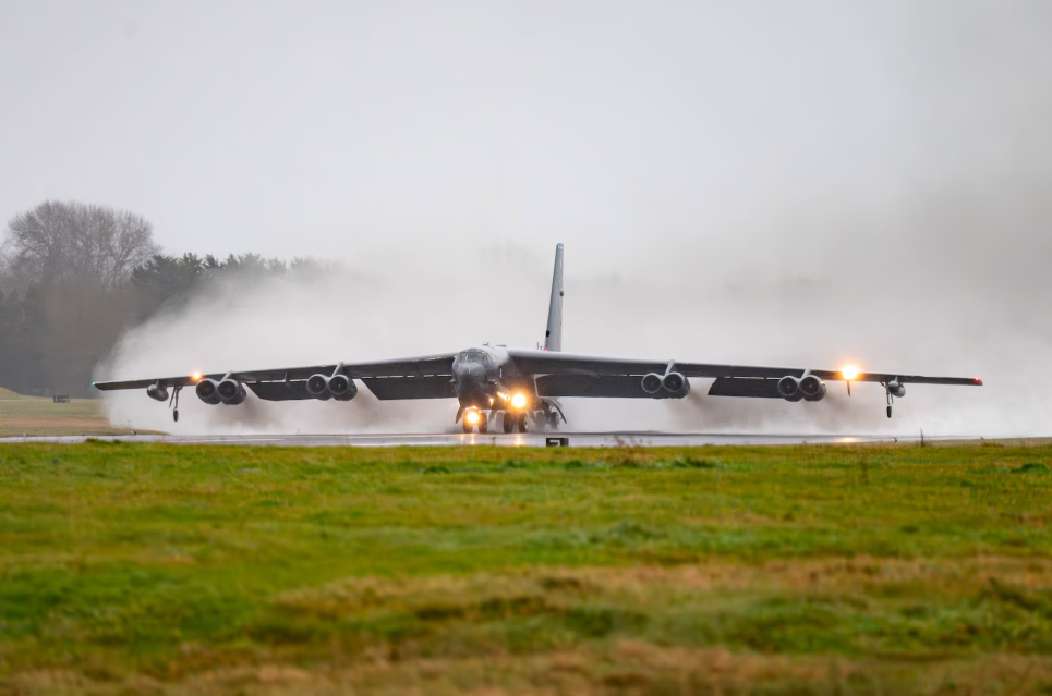 Hiệu quả cực cao của máy bay ném bom B-52H Stratofortress- Ảnh 1.