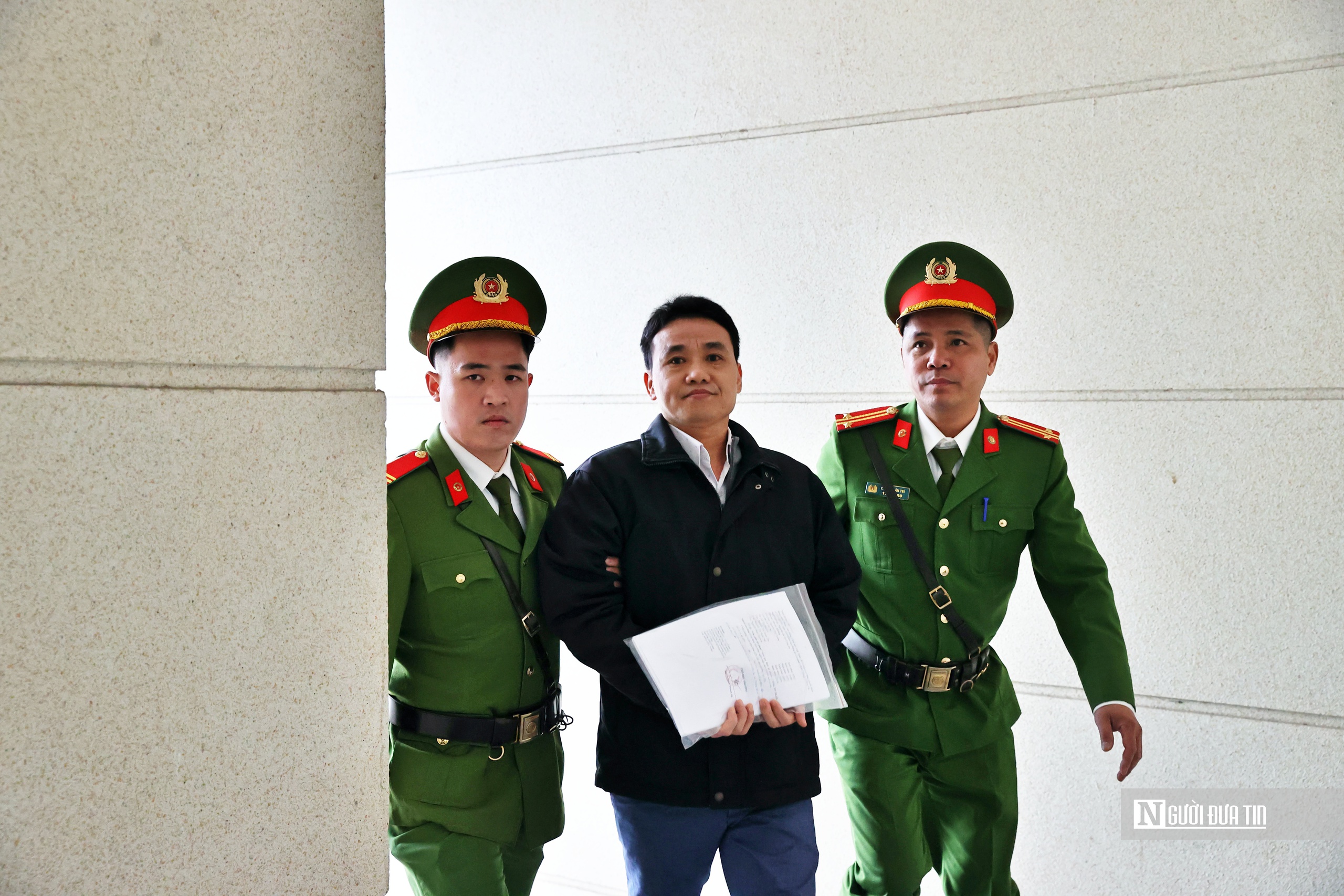 Cựu Phó Giám đốc Sở Ngoại vụ: "Chuyến bay giải cứu là cơ hội để tăng thu nhập"- Ảnh 1. Cựu Phó Giám đốc Sở Ngoại vụ: "Chuyến bay giải cứu là cơ hội để tăng thu nhập"- Ảnh 1.