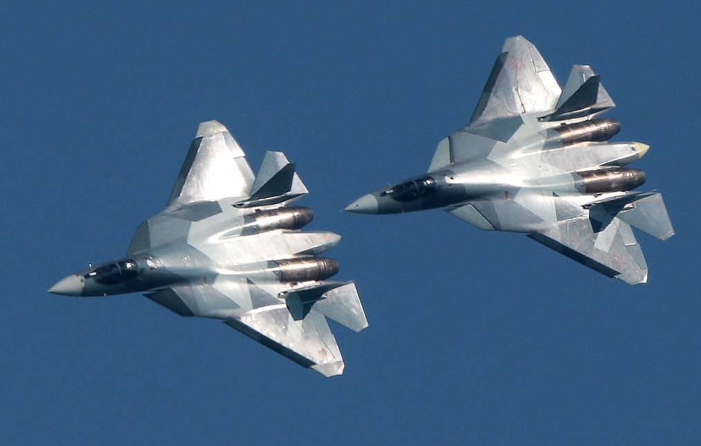Lực lượng Hàng không Vũ trụ Nga nhận thêm máy bay hiện đại Su-57 và Su-34NVO- Ảnh 1. Lực lượng Hàng không Vũ trụ Nga nhận thêm máy bay hiện đại Su-57 và Su-34NVO- Ảnh 1.