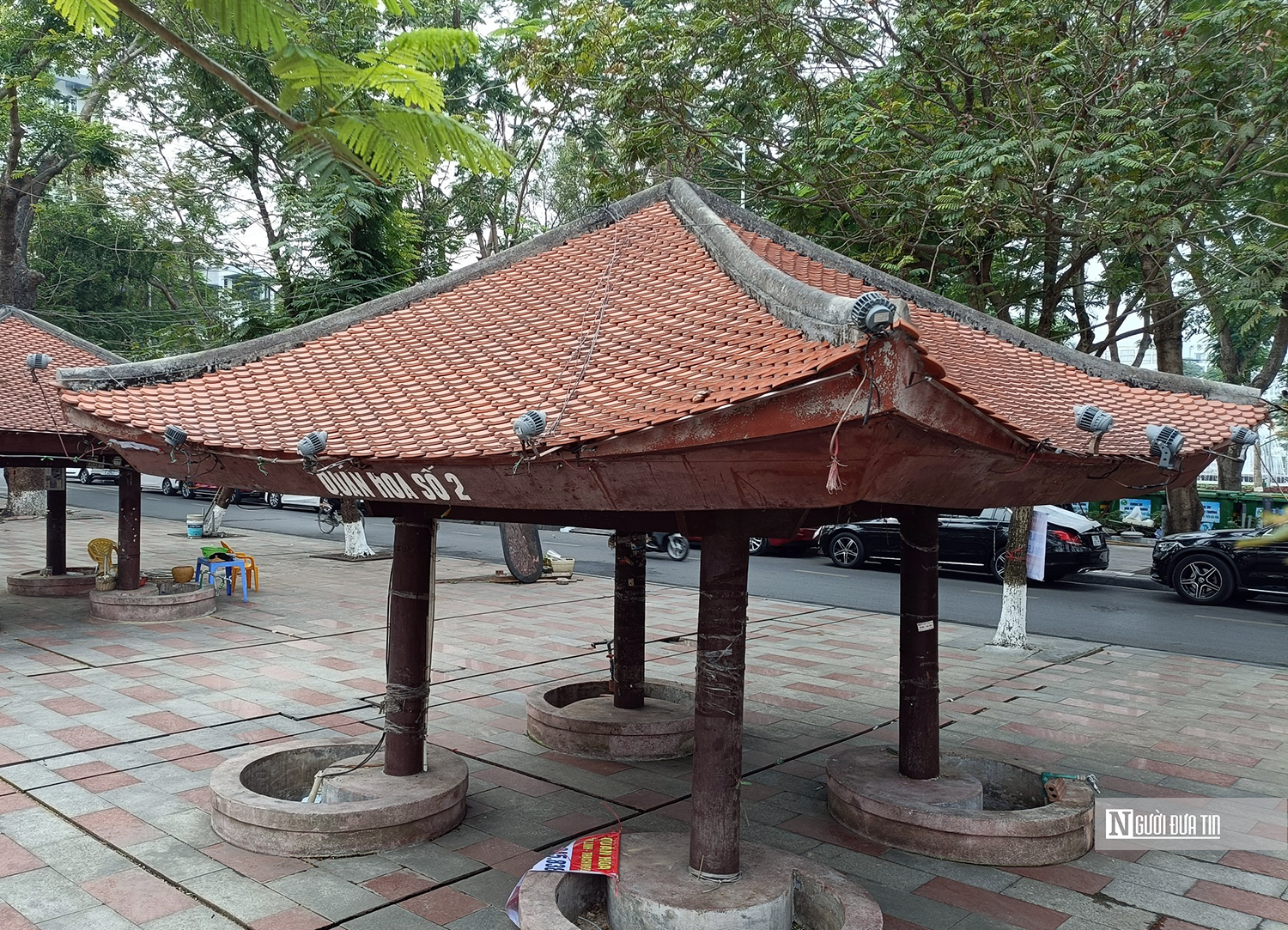 Hải Phòng: Không có chuyện dẹp bỏ các quán hoa ở dải trung tâm- Ảnh 2. Hải Phòng: Không có chuyện dẹp bỏ các quán hoa ở dải trung tâm- Ảnh 2.