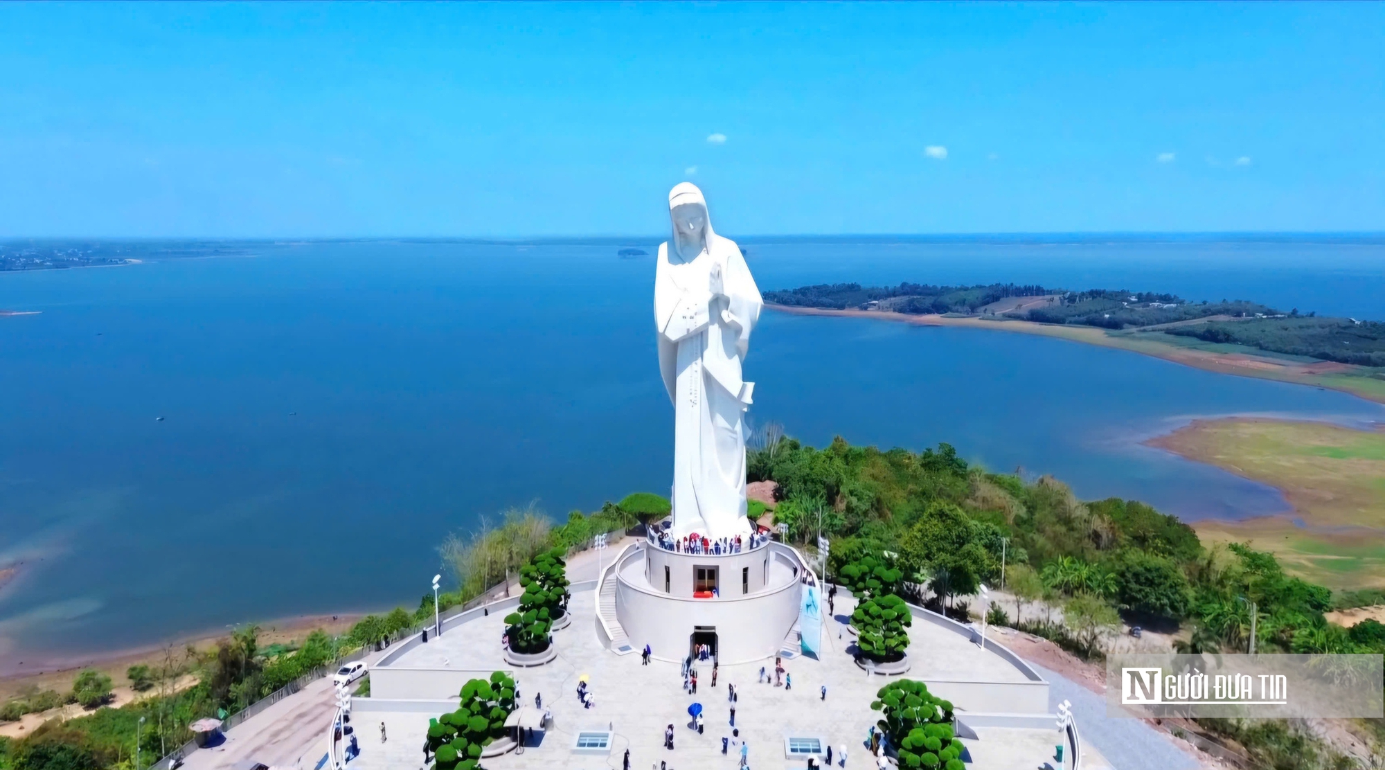 Tượng Đức Mẹ cao nhất Việt Nam: Say đắm vẻ đẹp kiến trúc, thiên nhiên- Ảnh 2.