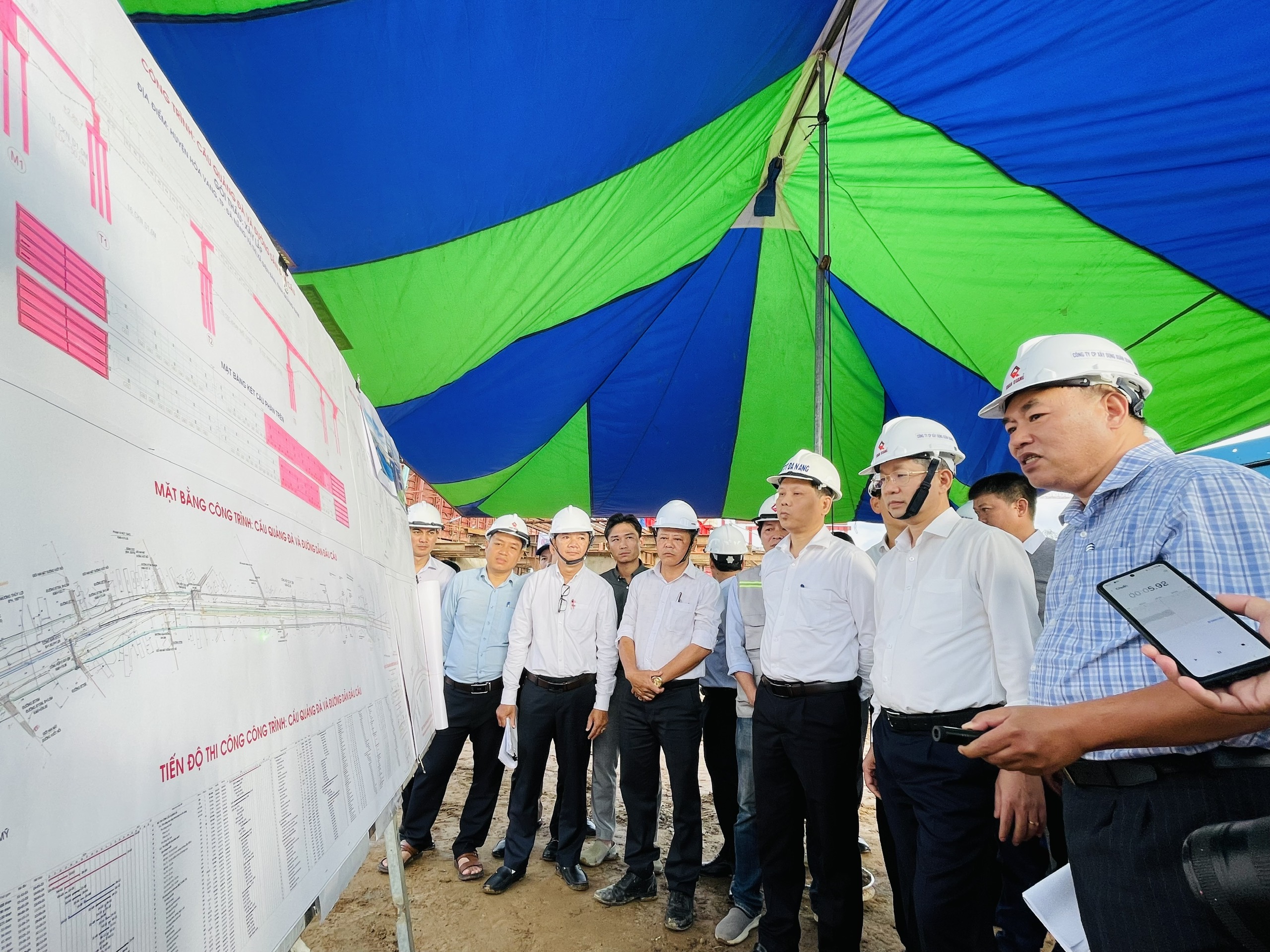 Ông Nguyễn Văn Quảng, Bí thư thành phố Đà Nẵng đã có buổi kiểm tra thực tế Dự án cầu Quảng Đà và đường dẫn vào cầu.