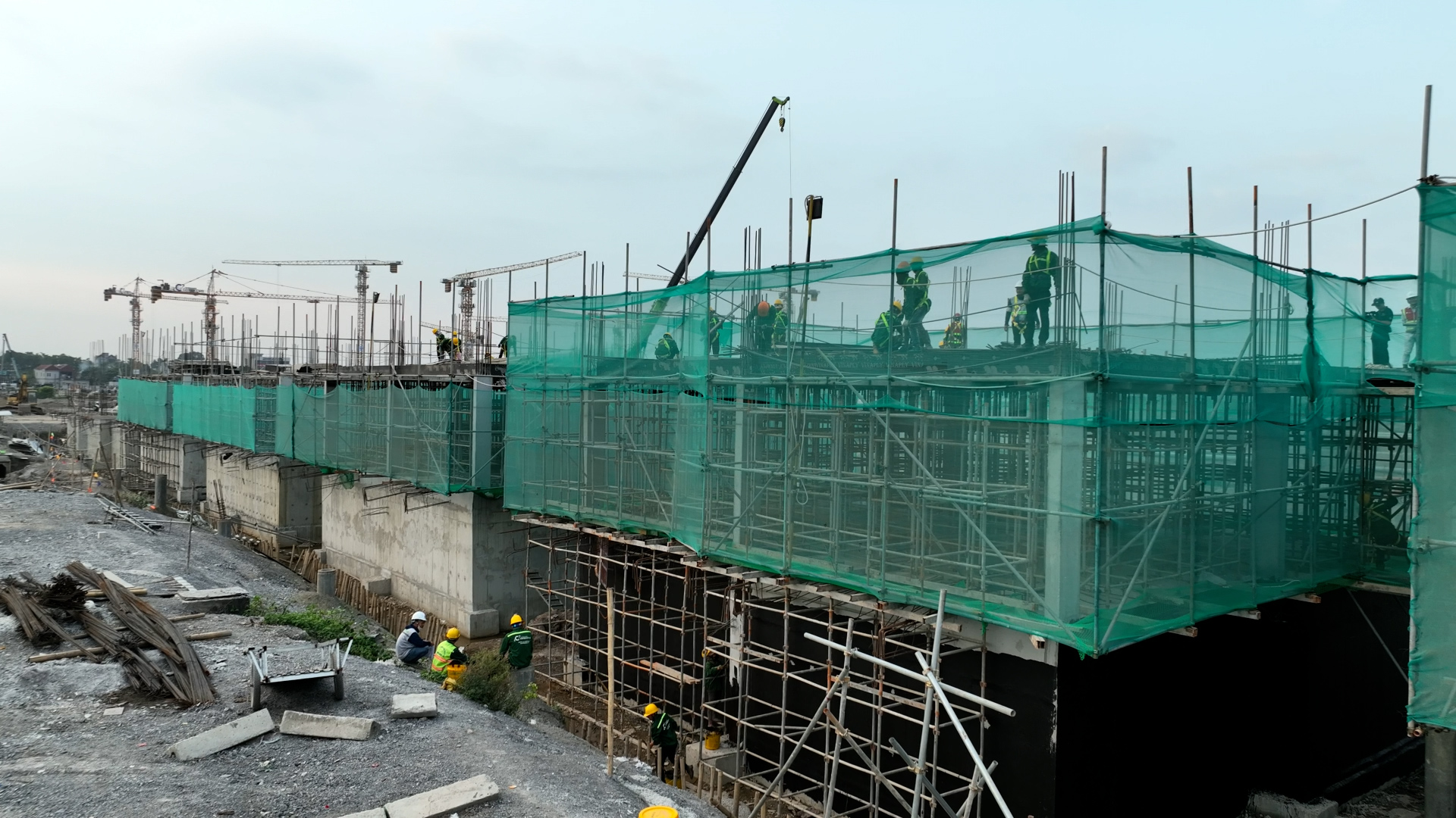 Soi tiến độ thi công thần tốc của đô thị nghỉ dưỡng Sun Group tại Hà Nam- Ảnh 7.