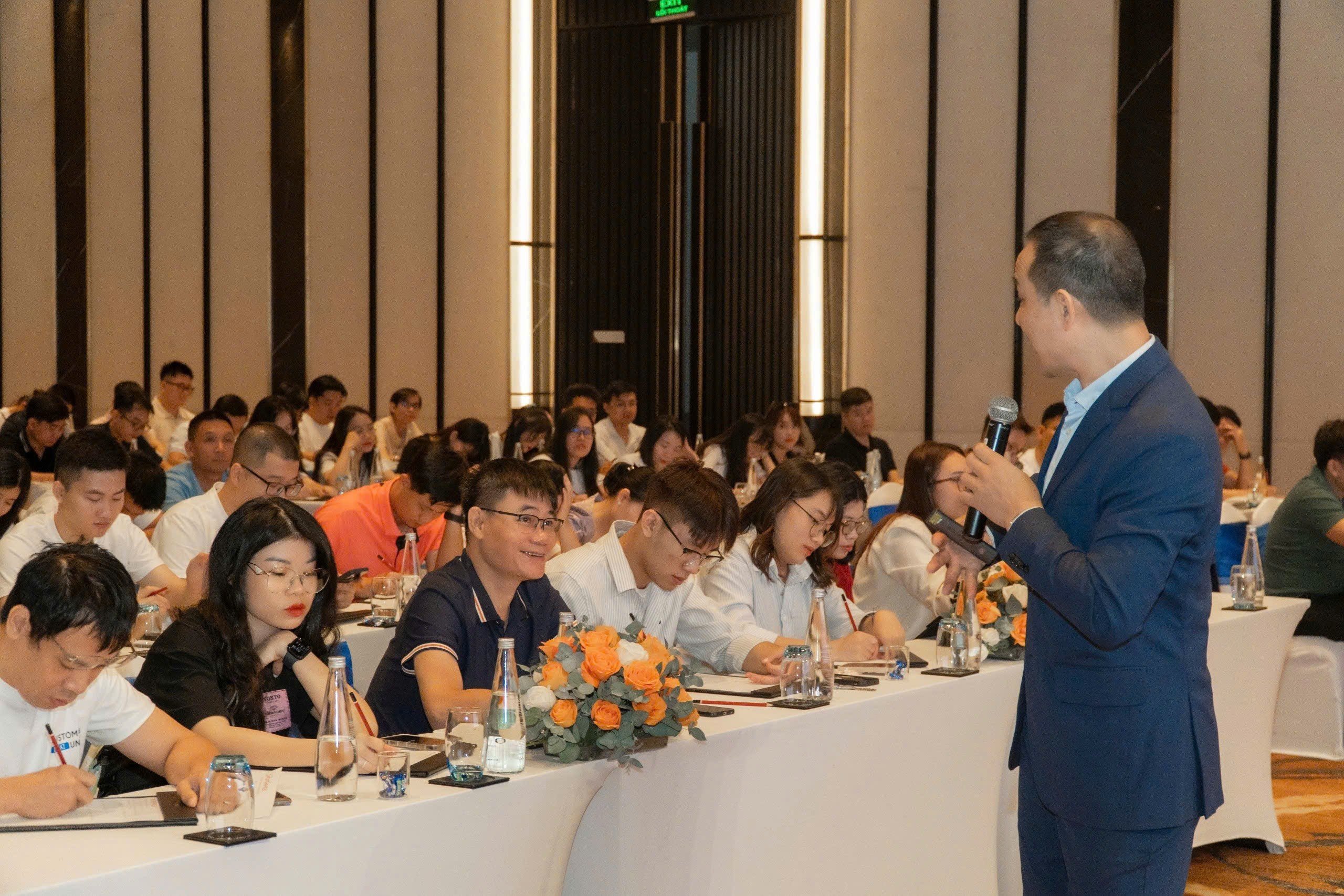 Master NLP Trainer Nguyễn Xuân Hương - Người lan tỏa giá trị cho người Việt toàn cầu- Ảnh 5.