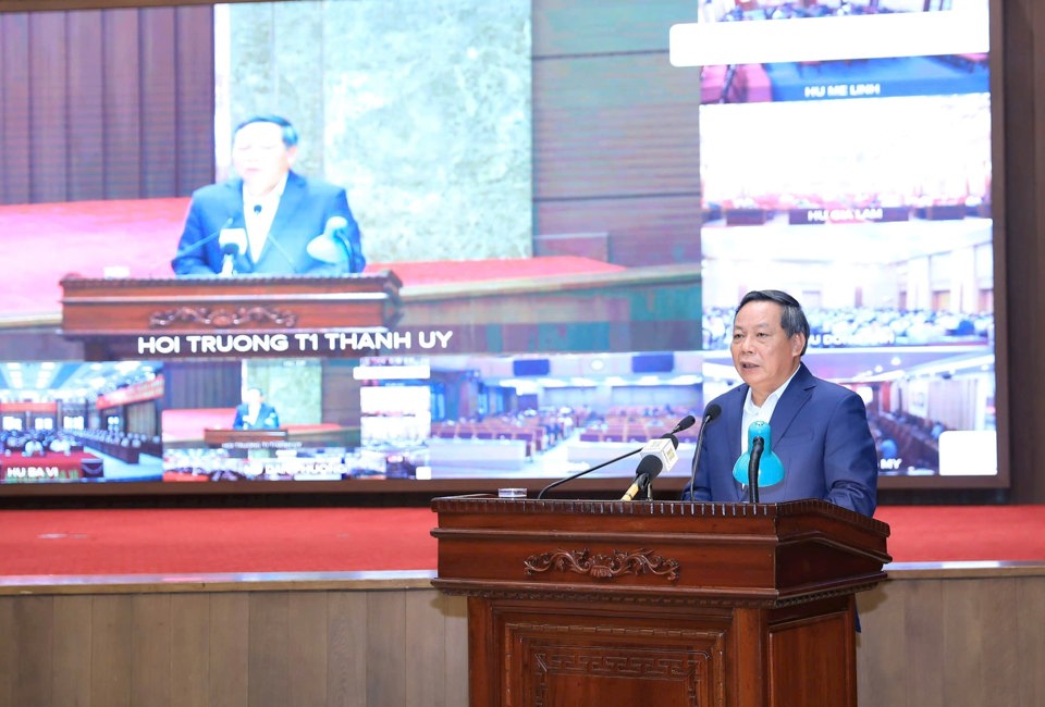 Đảng bộ Hà Nội sinh hoạt về kỷ nguyên vươn mình trong 3 tháng liên tiếp- Ảnh 1. Đảng bộ Hà Nội sinh hoạt về kỷ nguyên vươn mình trong 3 tháng liên tiếp- Ảnh 1.