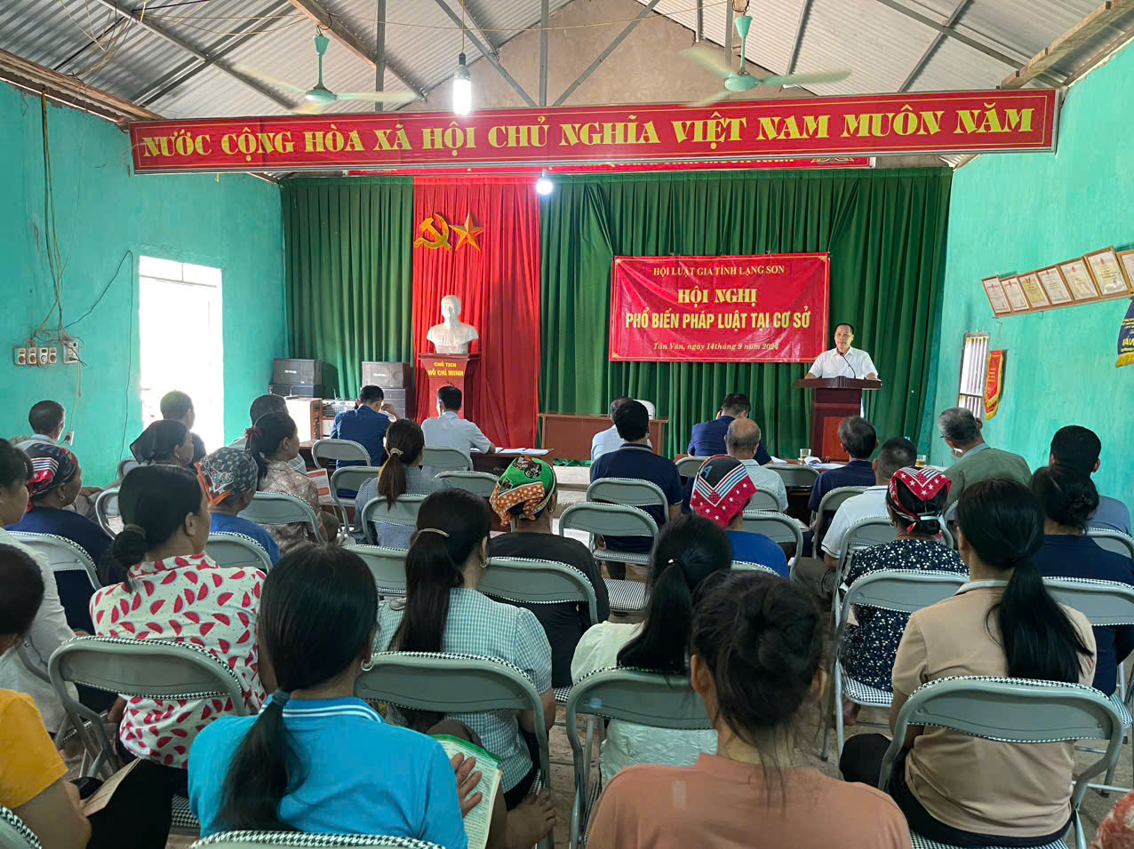Hội Luật gia tỉnh Lạng Sơn: Đẩy mạnh tuyên truyền phổ biến, giáo dục pháp luật- Ảnh 2. Hội Luật gia tỉnh Lạng Sơn: Đẩy mạnh tuyên truyền phổ biến, giáo dục pháp luật- Ảnh 2.
