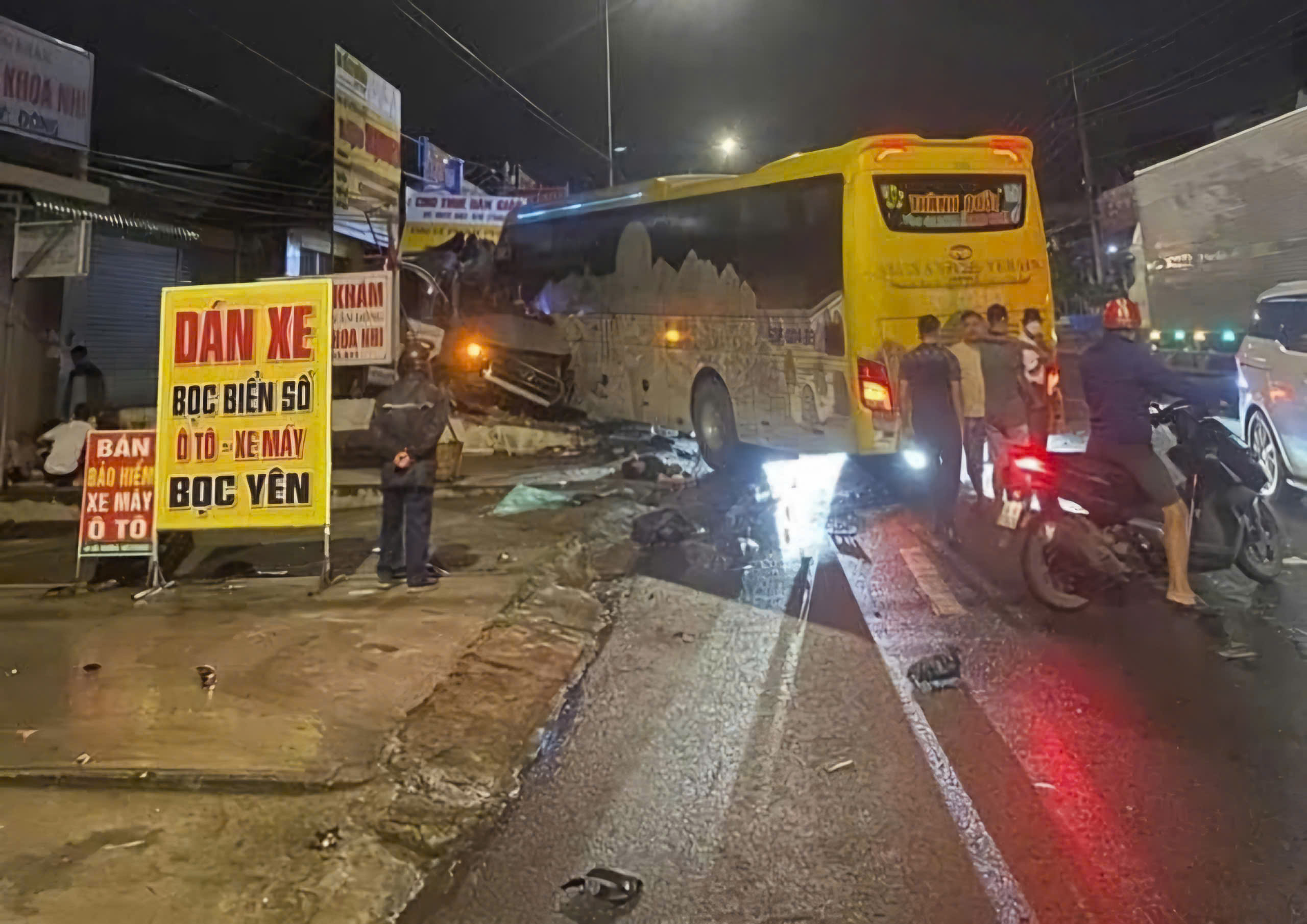 Tài xế xe Thành Bưởi gây tai nạn làm 5 người tử vong: Phó Giám đốc được giảm án tù- Ảnh 1.