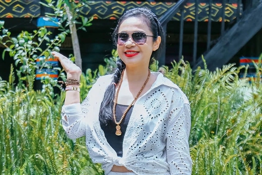 Diễn viên Việt Trinh bất ngờ tái xuất sau 2 năm giải nghệ- Ảnh 1. Diễn viên Việt Trinh bất ngờ tái xuất sau 2 năm giải nghệ- Ảnh 1.