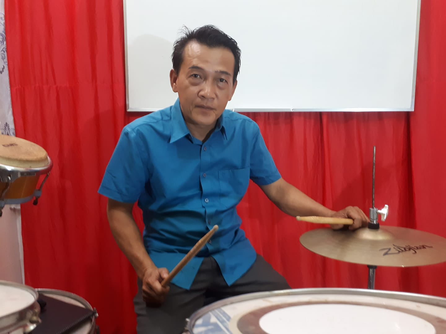 Từ giảng đường đến sân khấu: Nghệ sĩ Trung Drum và cuộc đời trọn vẹn với nghệ thuật