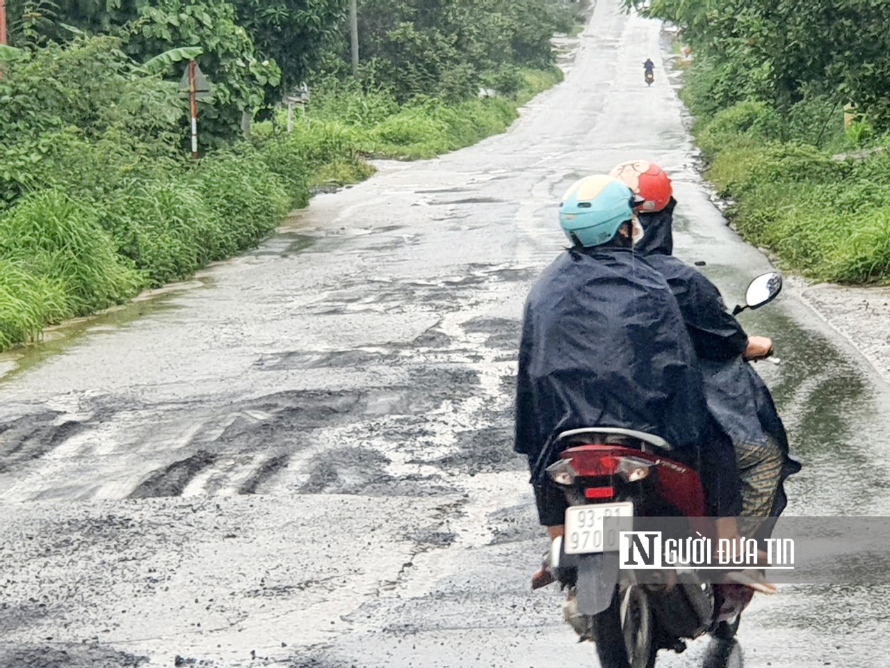 Bình Phước: Xe "né" trạm thu phí, oanh tạc đường dân sinh- Ảnh 7.