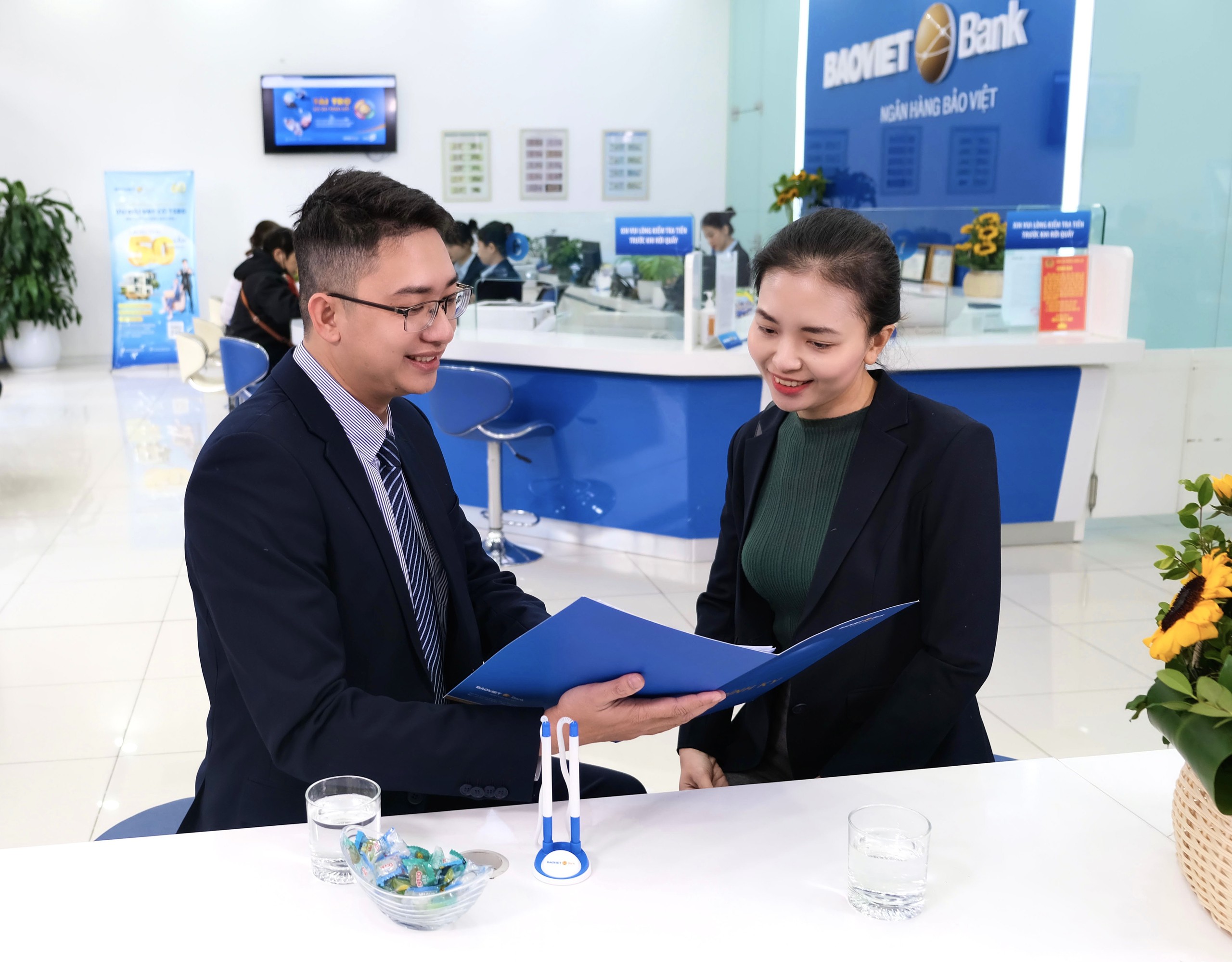 Quý II/2024, BAOVIET Bank giữ vững tăng trưởng ổn định, đẩy mạnh hợp lực trong hệ sinh thái Tập đoàn Bảo Việt- Ảnh 2. Quý II/2024, BAOVIET Bank giữ vững tăng trưởng ổn định, đẩy mạnh hợp lực trong hệ sinh thái Tập đoàn Bảo Việt- Ảnh 2.
