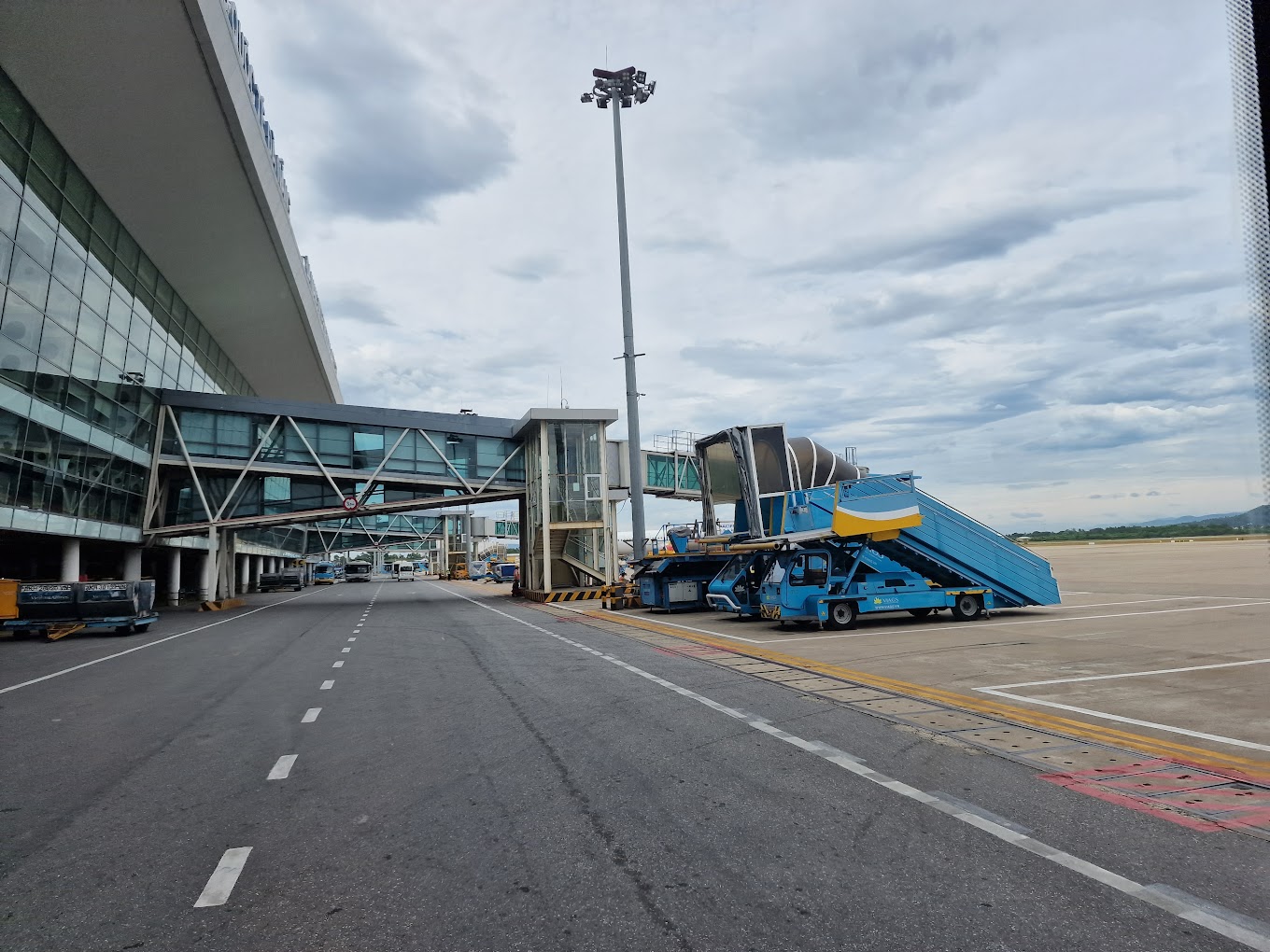 Càng Hàng không Quốc tế Đà Nẵng. Càng Hàng không Quốc tế Đà Nẵng.