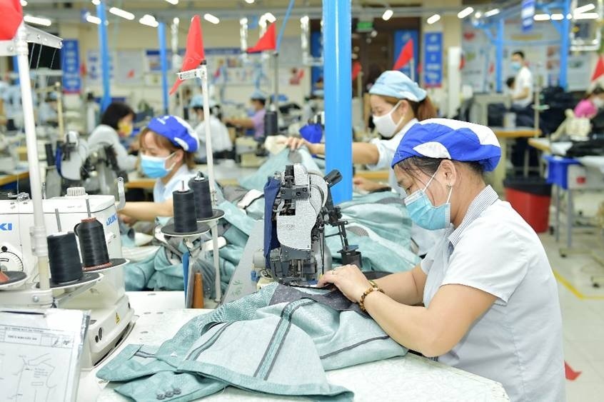 HSBC nâng dự báo tăng trưởng GDP 2024 của Việt Nam lên 6,5%- Ảnh 1.