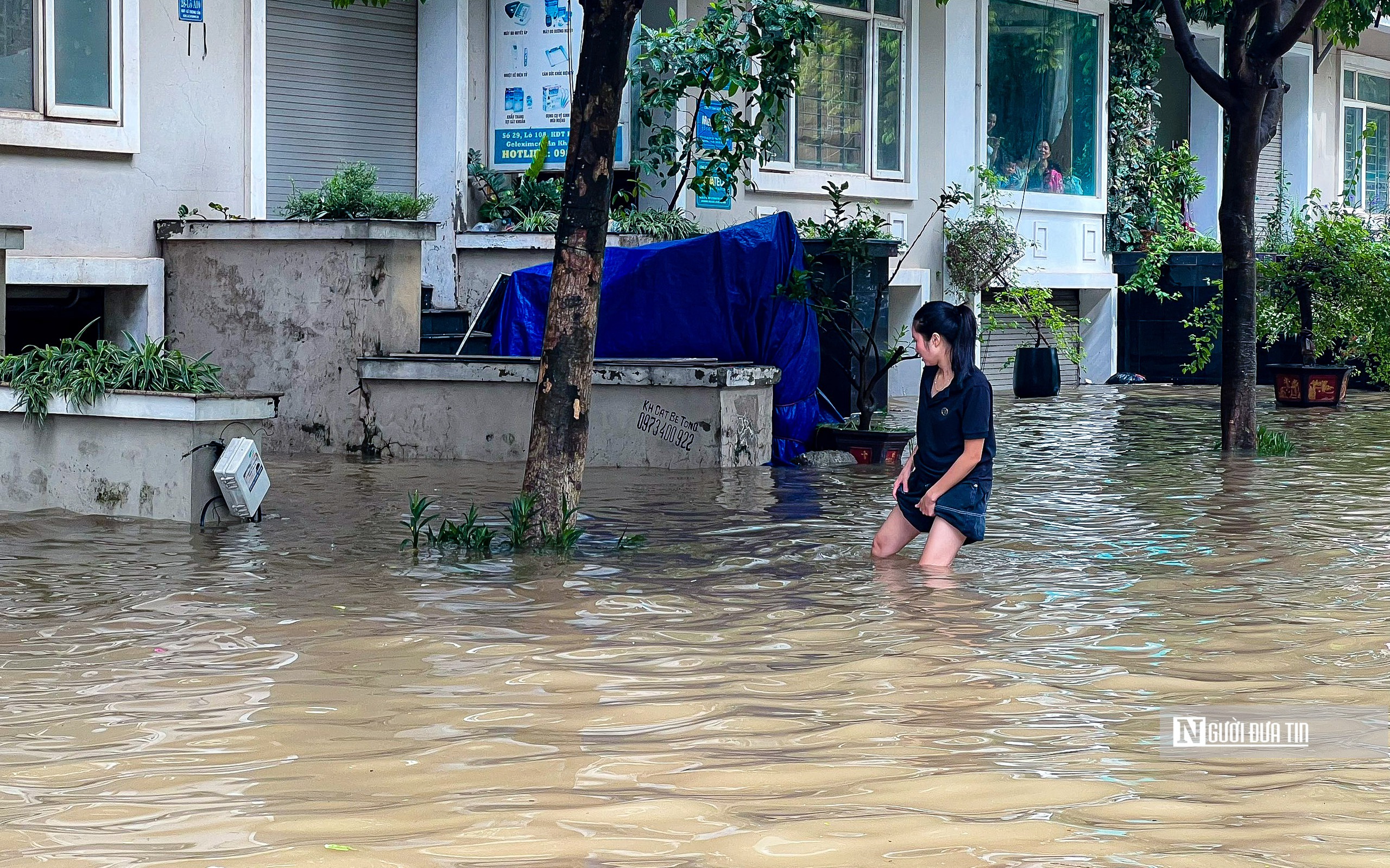 Hà Nội: Nhiều khu đô thị chìm trong biển nước- Ảnh 11.