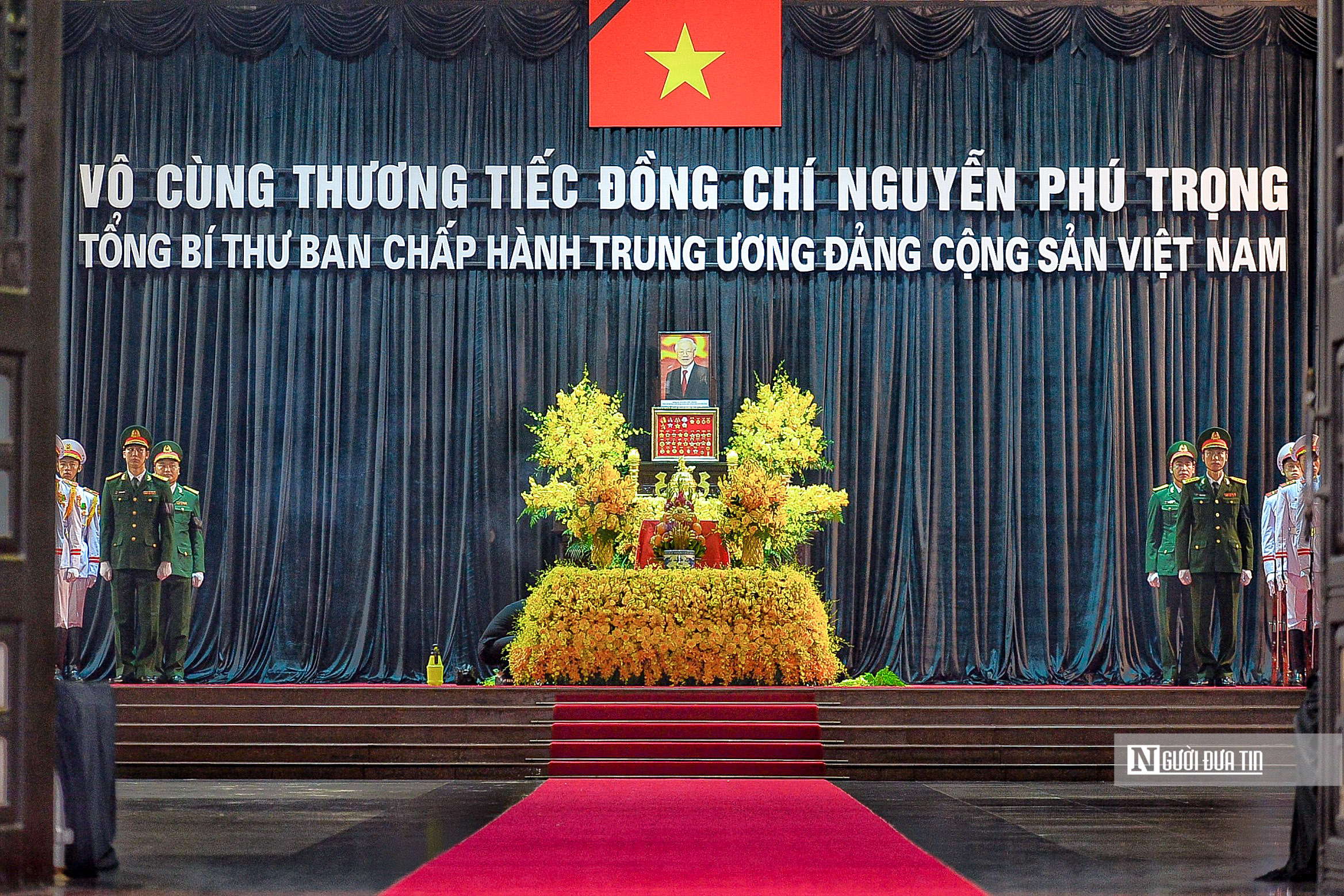 Xúc động những dòng ghi sổ tang Tổng Bí thư Nguyễn Phú Trọng- Ảnh 1.
