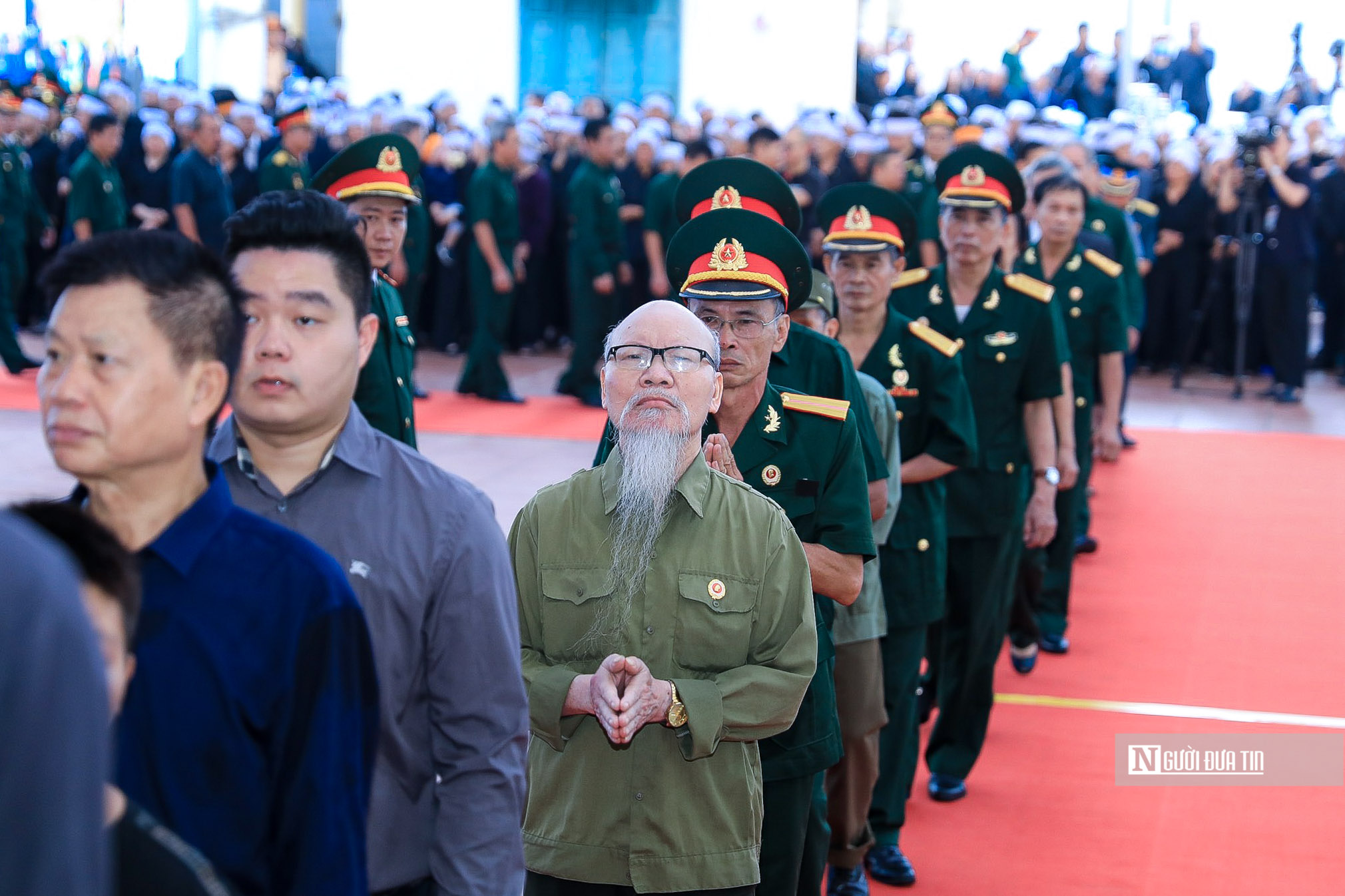 Hàng ngàn người tới viếng Tổng Bí thư Nguyễn Phú Trọng tại quê nhà- Ảnh 7.