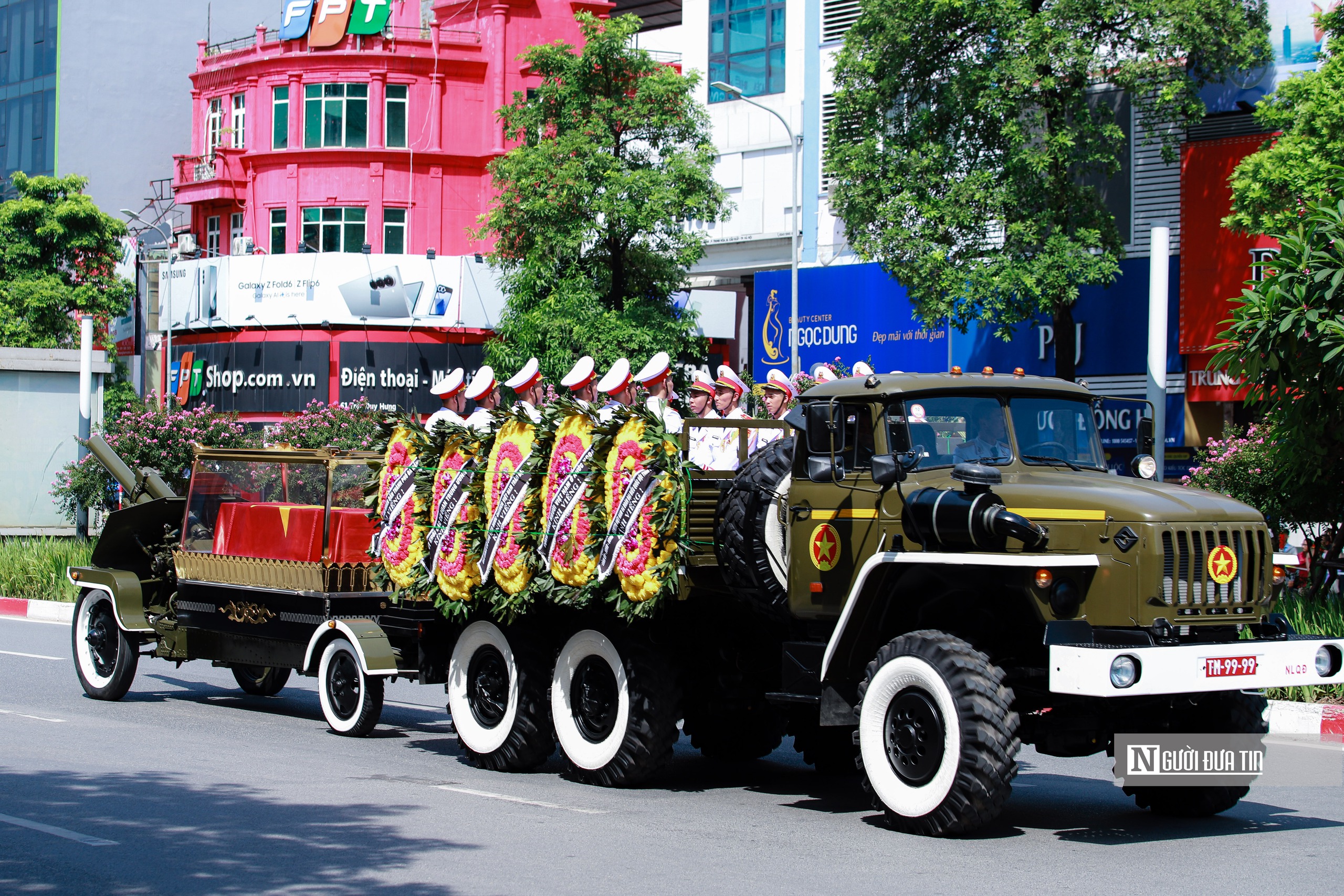 Cử hành trọng thể Lễ an táng Tổng Bí thư Nguyễn Phú Trọng- Ảnh 11.