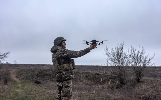 Từ “thợ săn máy bay không người lái” đến “bí kíp” tiêu diệt drone- Ảnh 2.