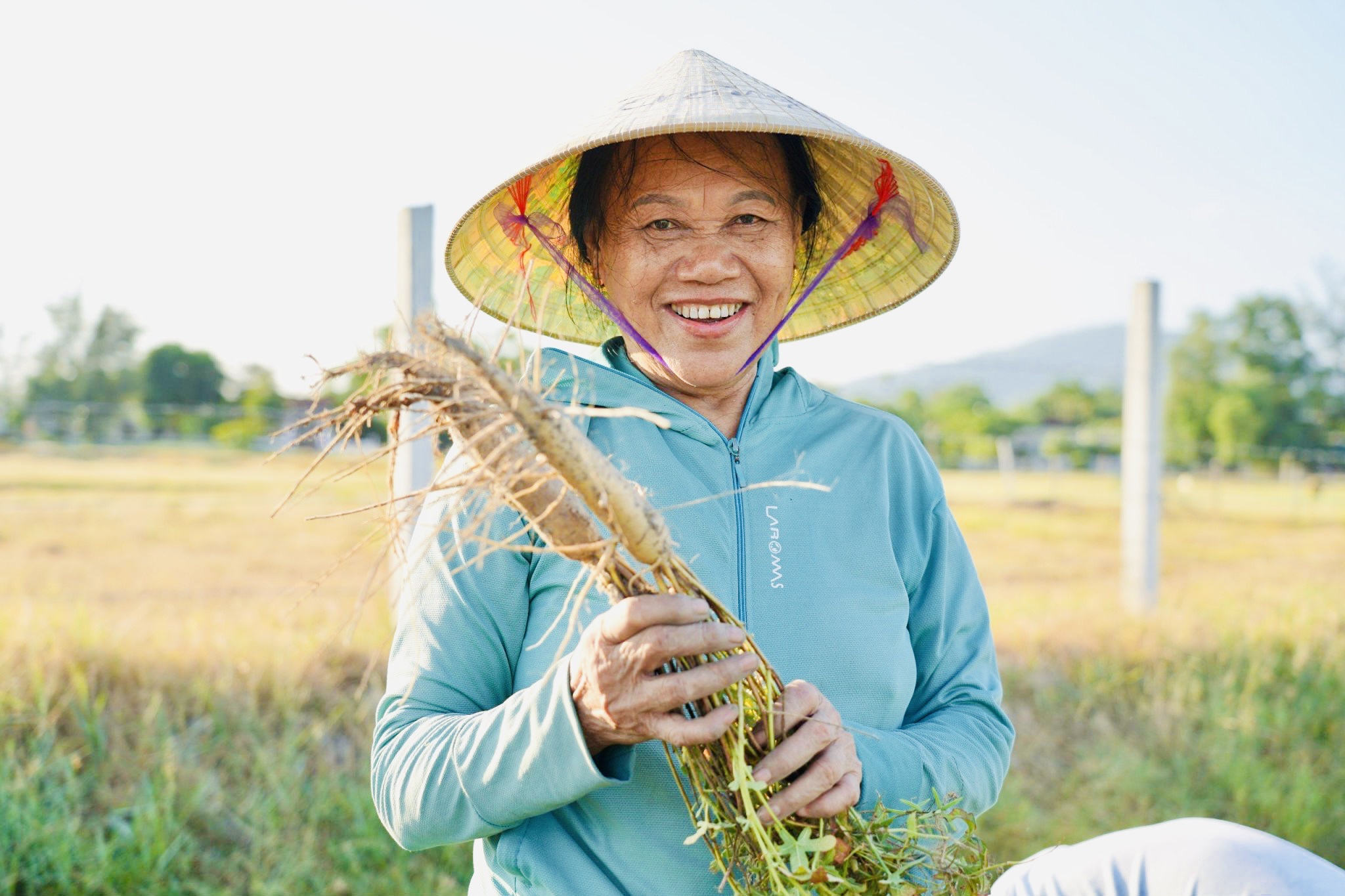 Hồi sinh vùng đất mỏ bạc màu thành "vựa thuốc quý"- Ảnh 4.