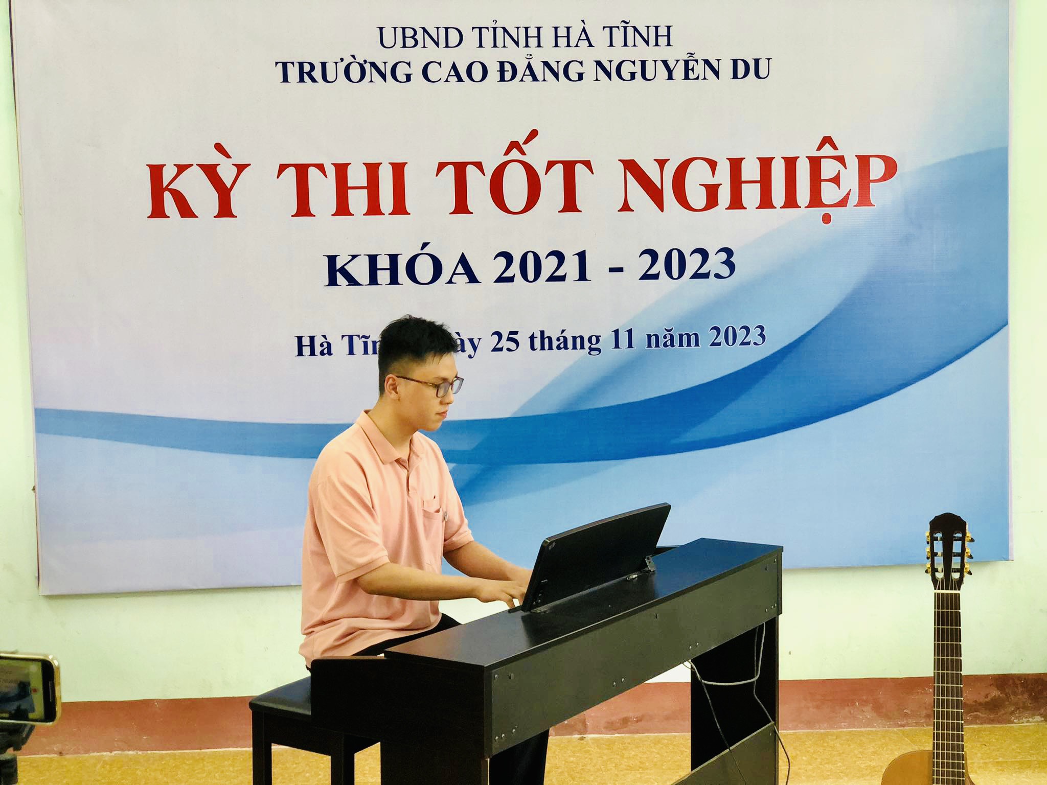 Nam sinh khiếm thị trúng tuyển 6 trường đại học- Ảnh 2.