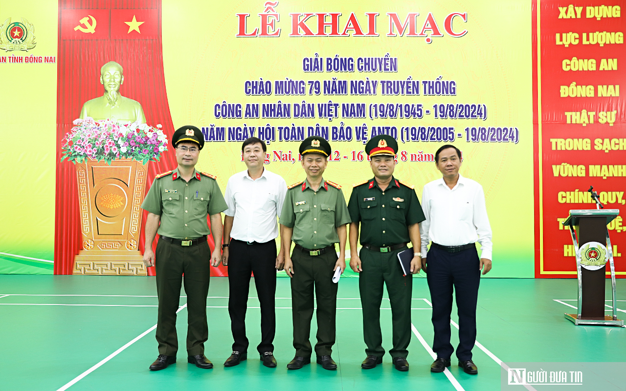 Khai mạc Giải bóng chuyền nam Công an tỉnh Đồng Nai- Ảnh 11.