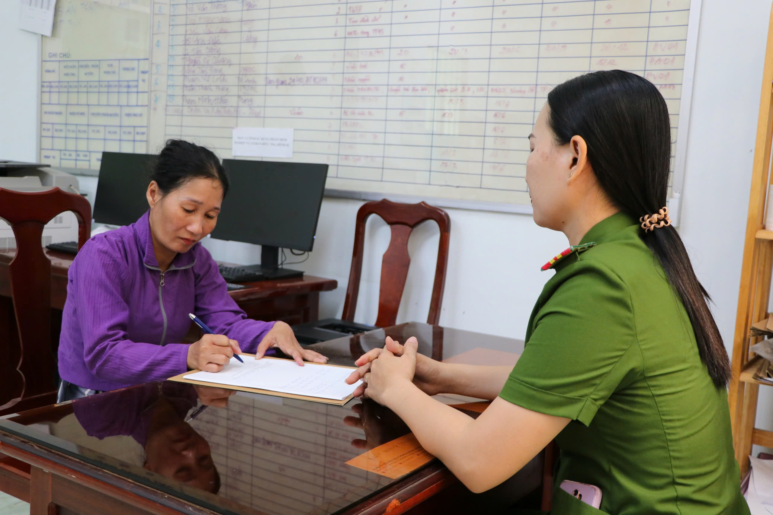 Kiên Giang: Bắt đối tượng phạm tội ma tuý trốn truy nã gần 20 năm- Ảnh 1.