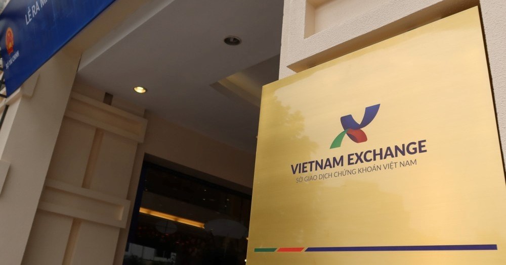 Sở Giao dịch Chứng khoán Việt Nam báo lãi sụt giảm 26%- Ảnh 1. Sở Giao dịch Chứng khoán Việt Nam báo lãi sụt giảm 26%- Ảnh 1.