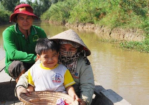 Em bé nổi tiếng trong "Cánh đồng hoang" giờ là tỷ phú, bỏ nghề để sống cuộc đời đầy ý nghĩa- Ảnh 6.