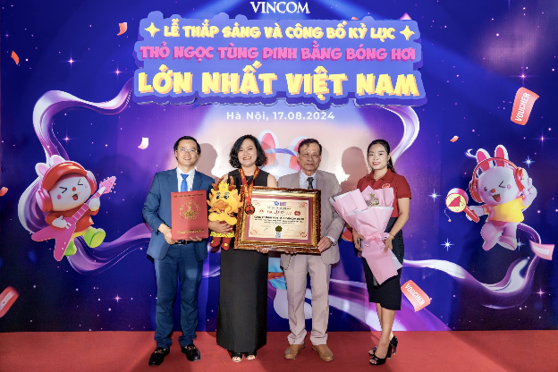 Vincom khởi động Lễ hội Trung thu 2024 “Moon Malliday – Tùng dinh dinh, linh đình phá cỗ’- Ảnh 3.