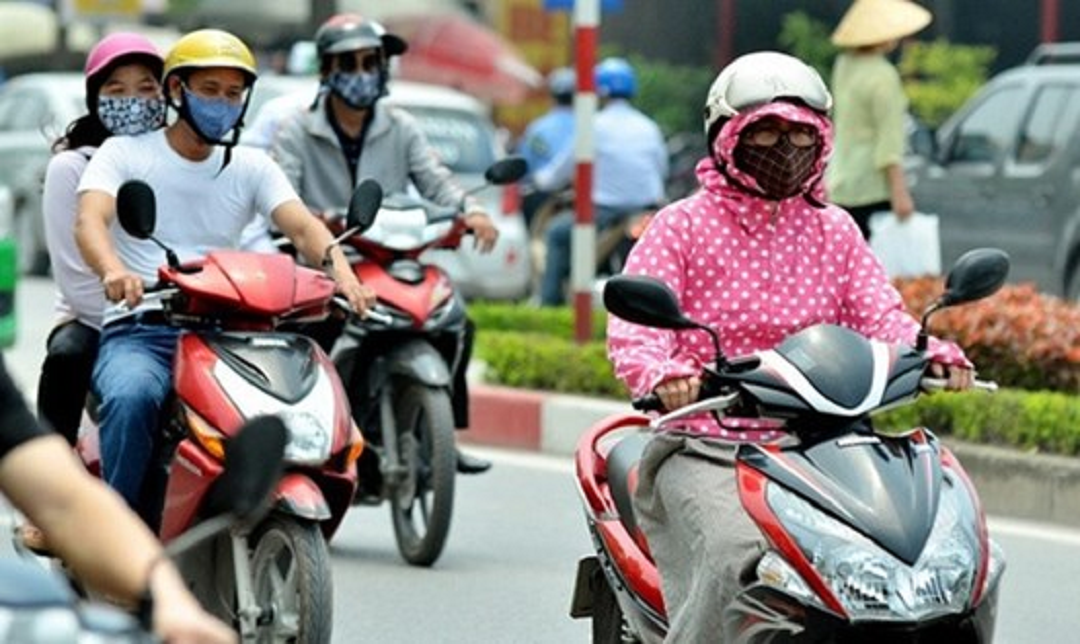 Dự báo thời tiết ngày 28/8/2024: Ngày nắng nóng, chiều tối khả năng mưa "ập" đến- Ảnh 1.