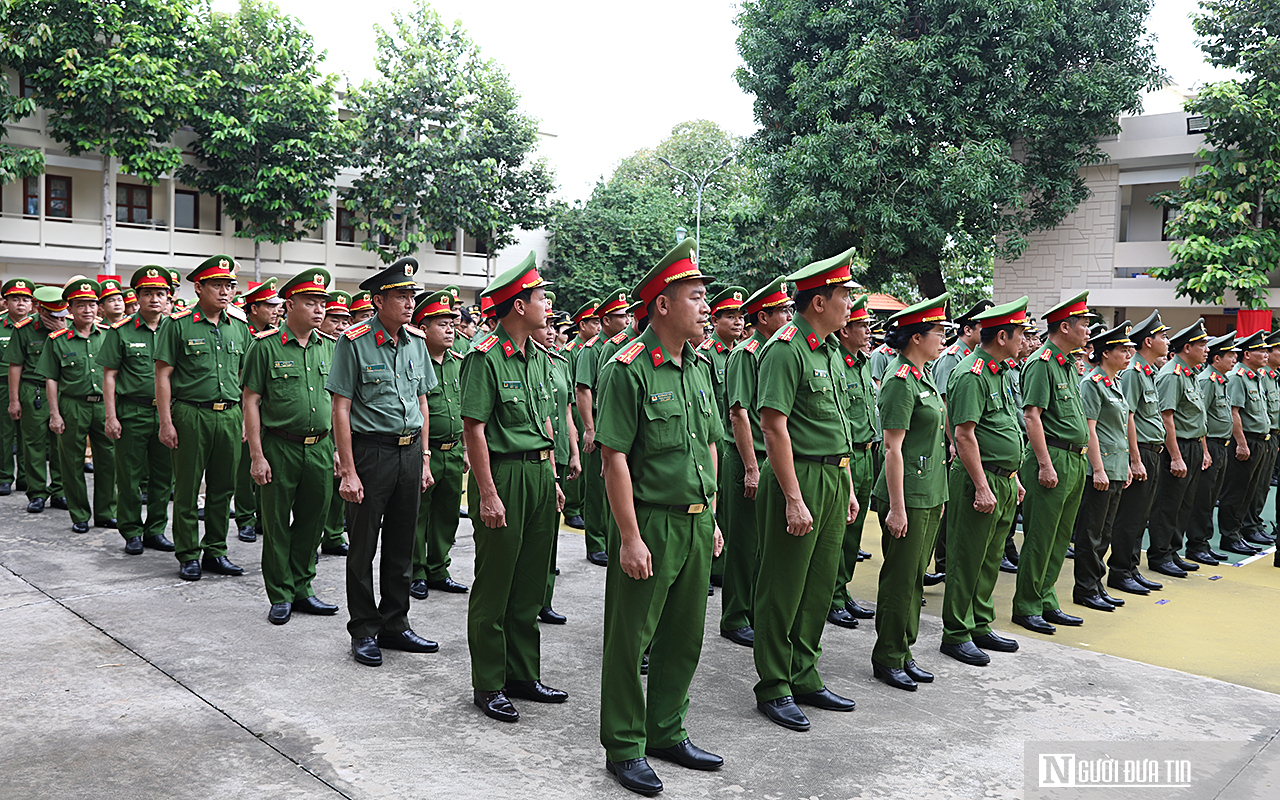 Công an Đồng Nai ra quân bảo đảm an ninh trật tự dịp Lễ 2/9 và năm học mới- Ảnh 14.