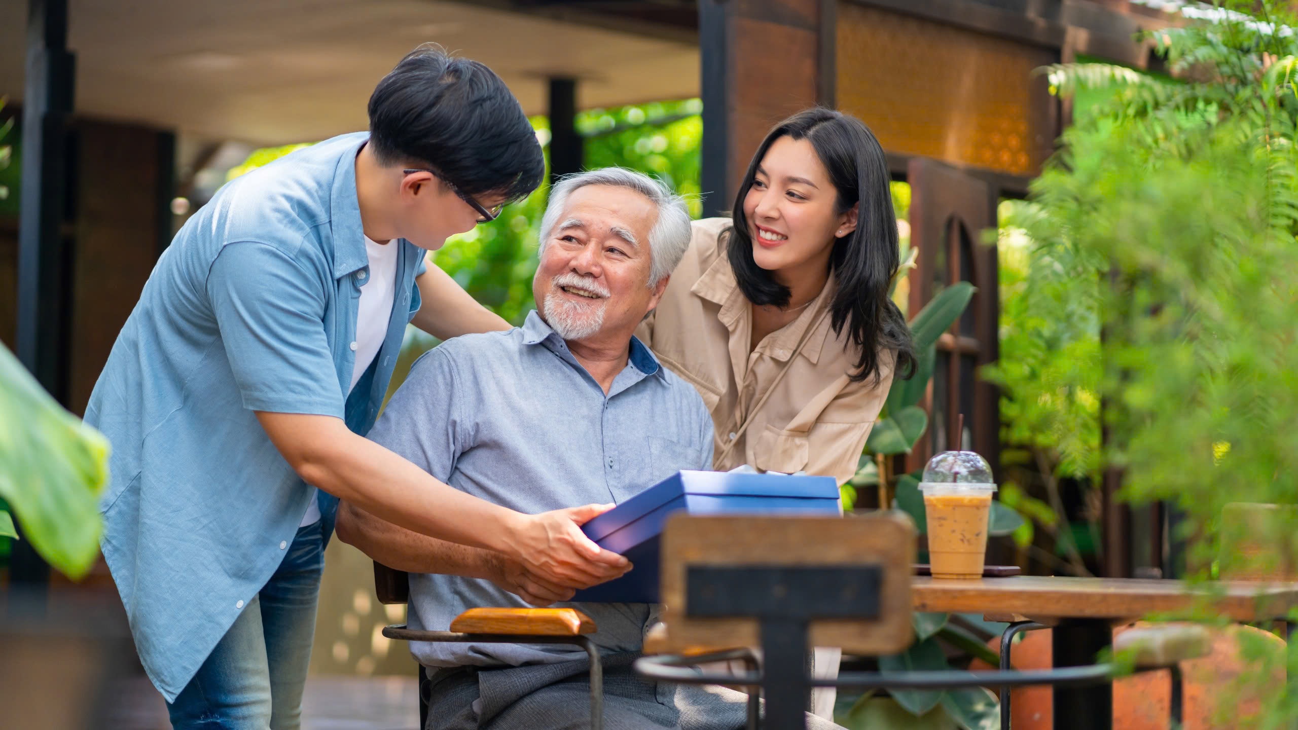 Mùa gắn kết, đong đầy yêu thương - Ảnh 1.