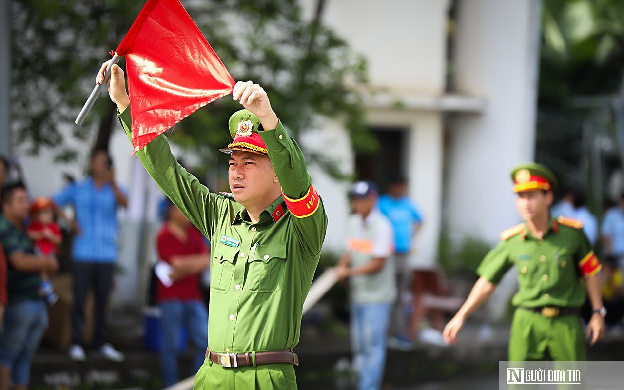 Loạt ảnh ấn tượng tại buổi kiểm tra nghiệp vụ chữa cháy ở Đồng Nai- Ảnh 17.