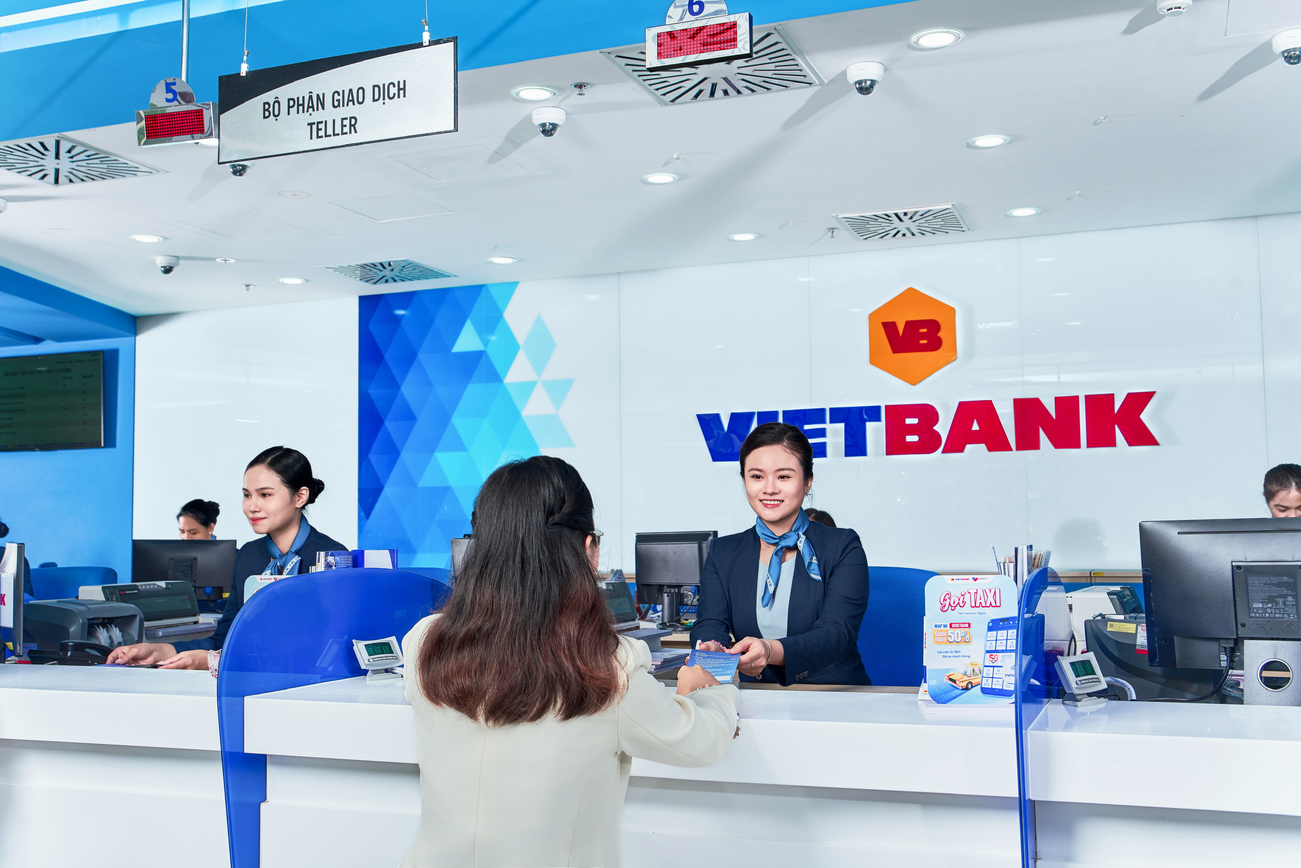 Vietbank và “cú đúp” trong ngày khai trương Điểm Giao dịch thứ 119 - Ảnh 2.