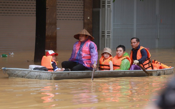 Lũ miền Bắc liên tiếp lập kỷ lục 