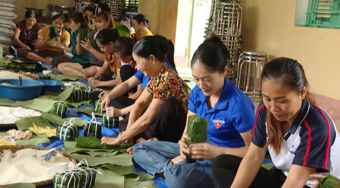 Người Tuyên Quang 