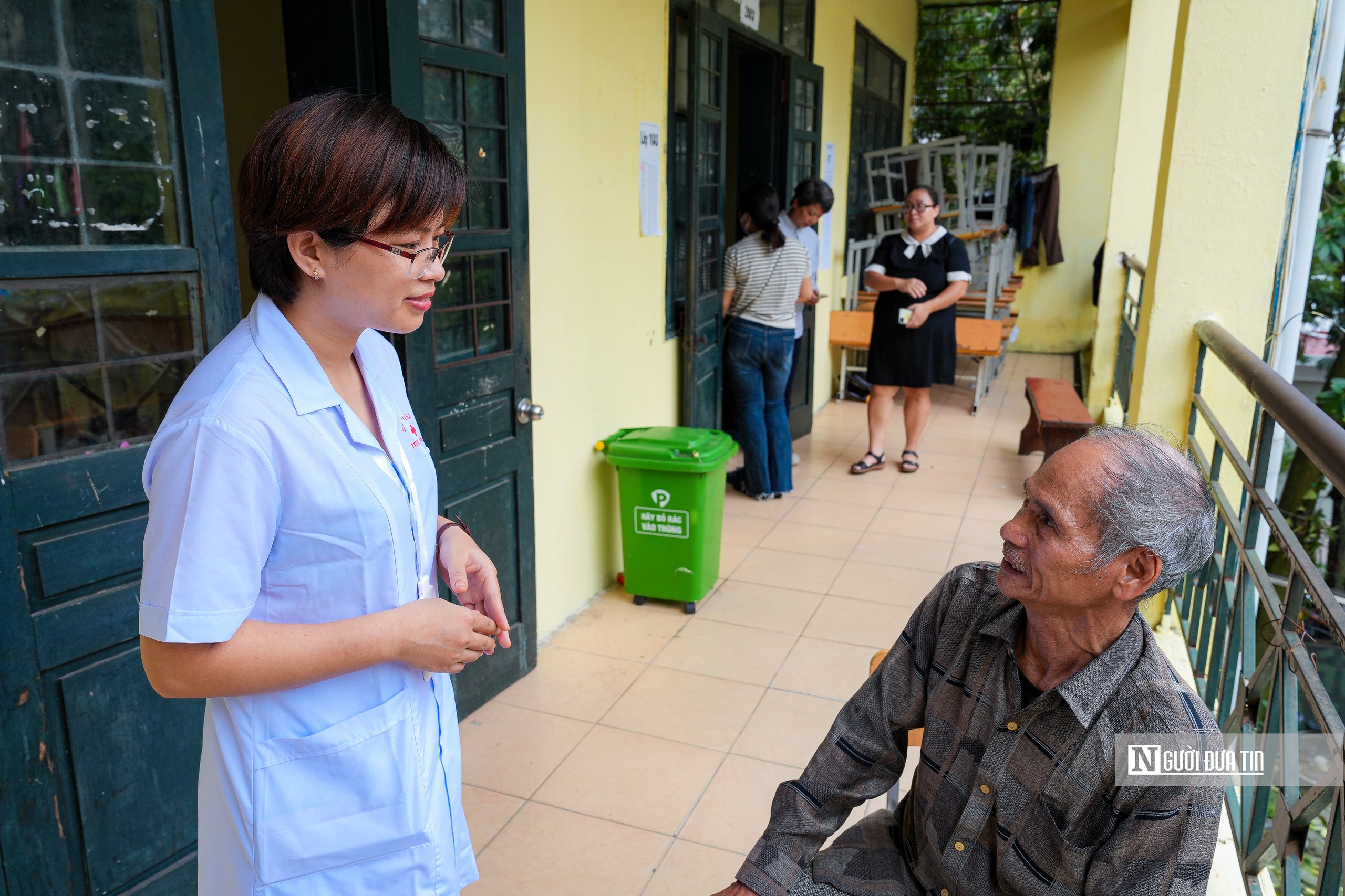 Cuộc sống tại nơi tạm tránh lũ của người dân Thủ đô- Ảnh 6.