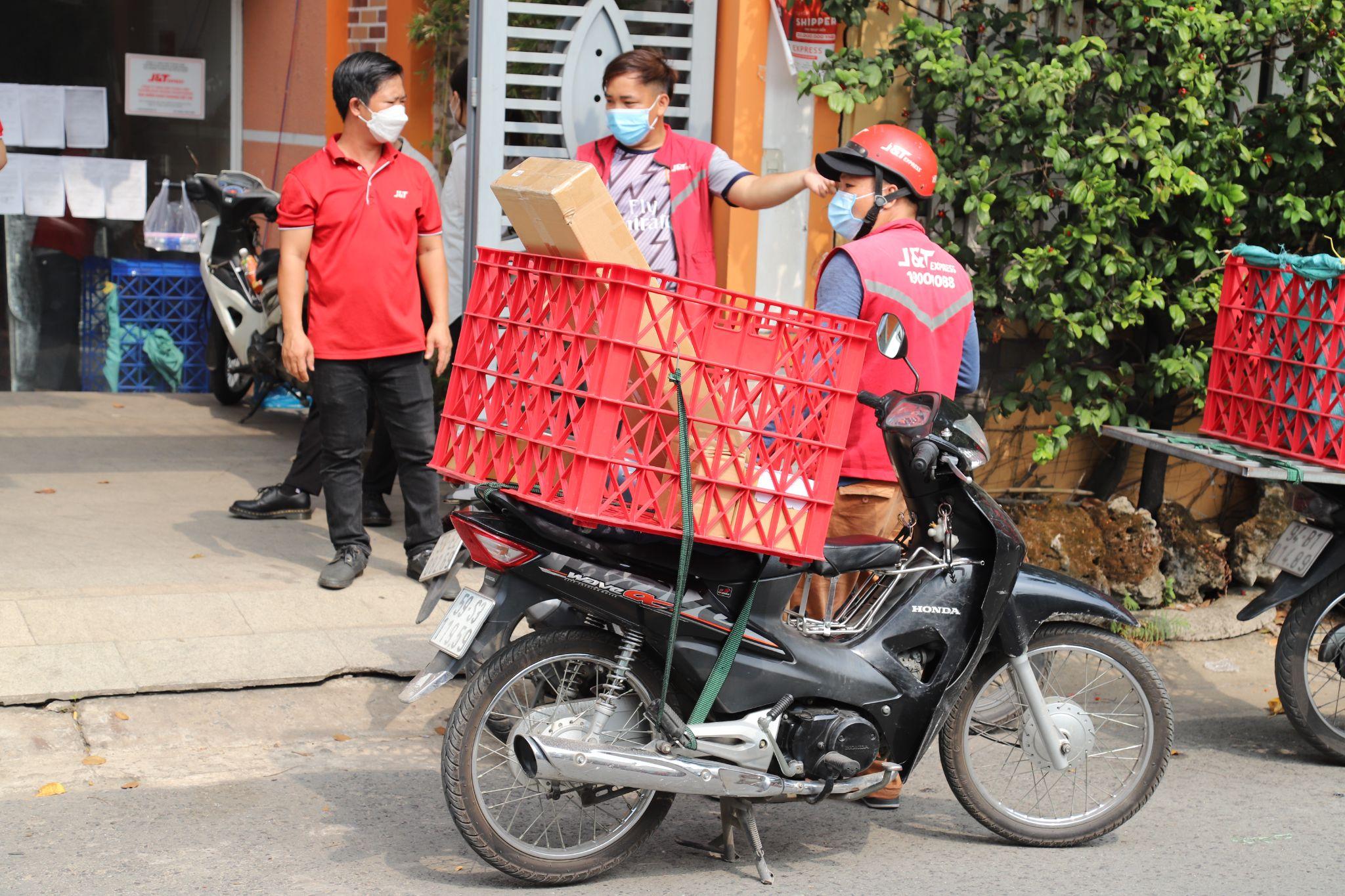 Minh bạch hóa việc lựa chọn dịch vụ chuyển phát trên sàn TMĐT- Ảnh 1.