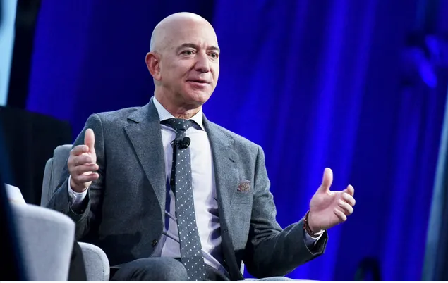 "Bàn cánh cửa", biểu tượng sự tiết kiệm cốt lõi giúp tỷ phú Jeff Bezos trở thành người giàu thứ 2 trên thế giới- Ảnh 1.