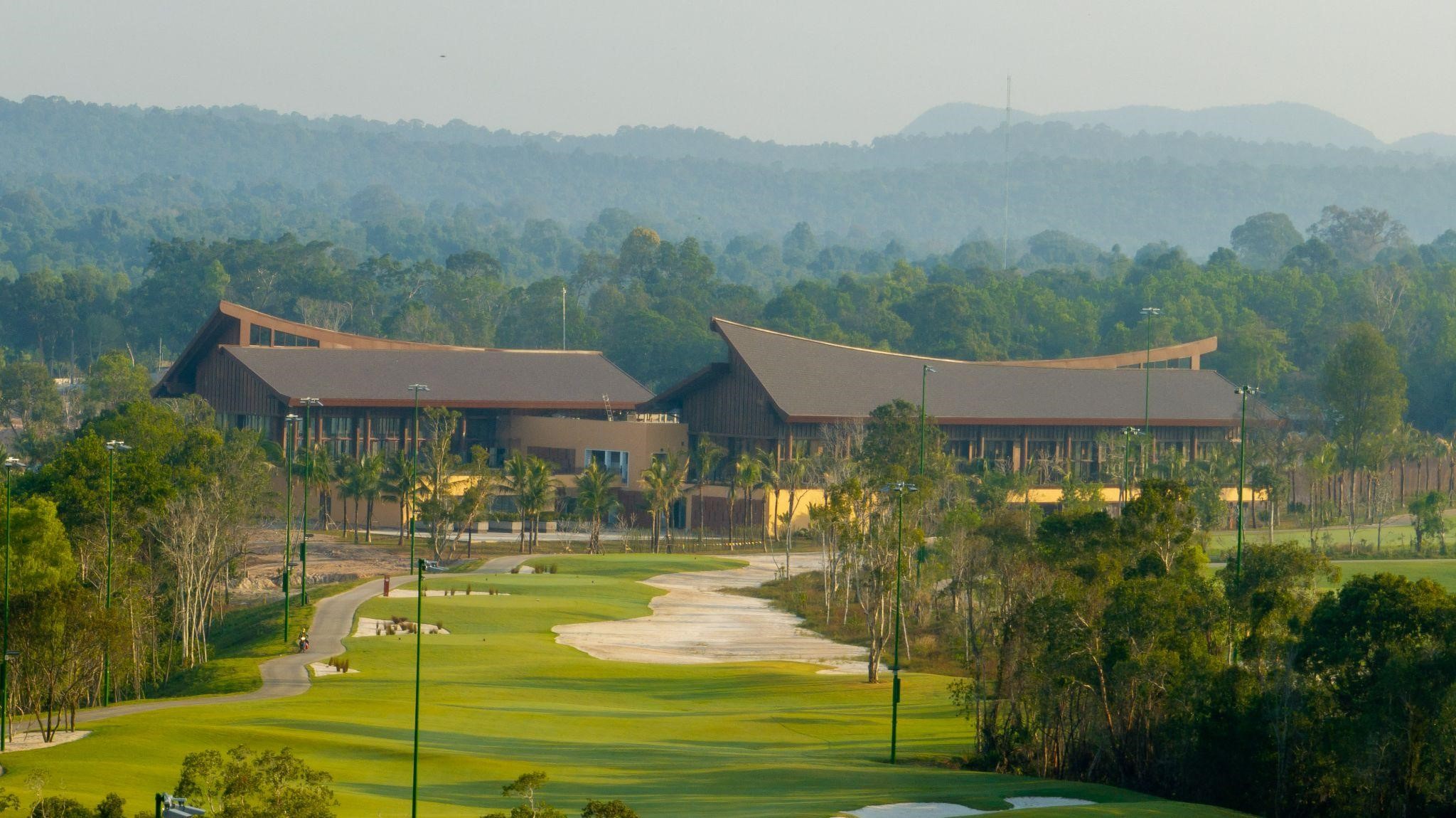 Sân golf “đẹp, độc, thách thức” mà ai cũng muốn trải nghiệm tại Phú Quốc- Ảnh 3.