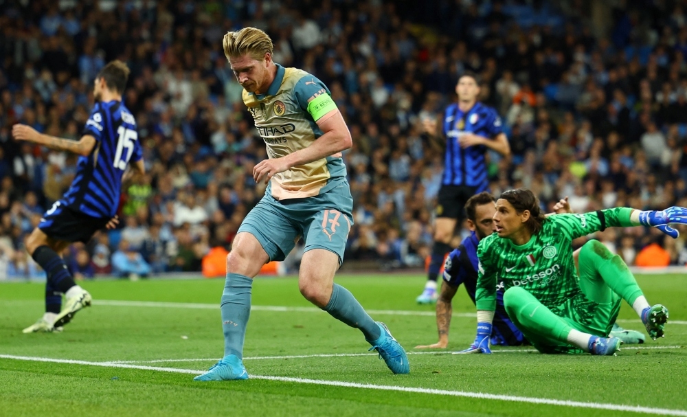 Việc Kevin De Bruyne dính chấn thương sẽ ảnh hưởng nhiều tới lối chơi của Man City. (Ảnh: Reuters).